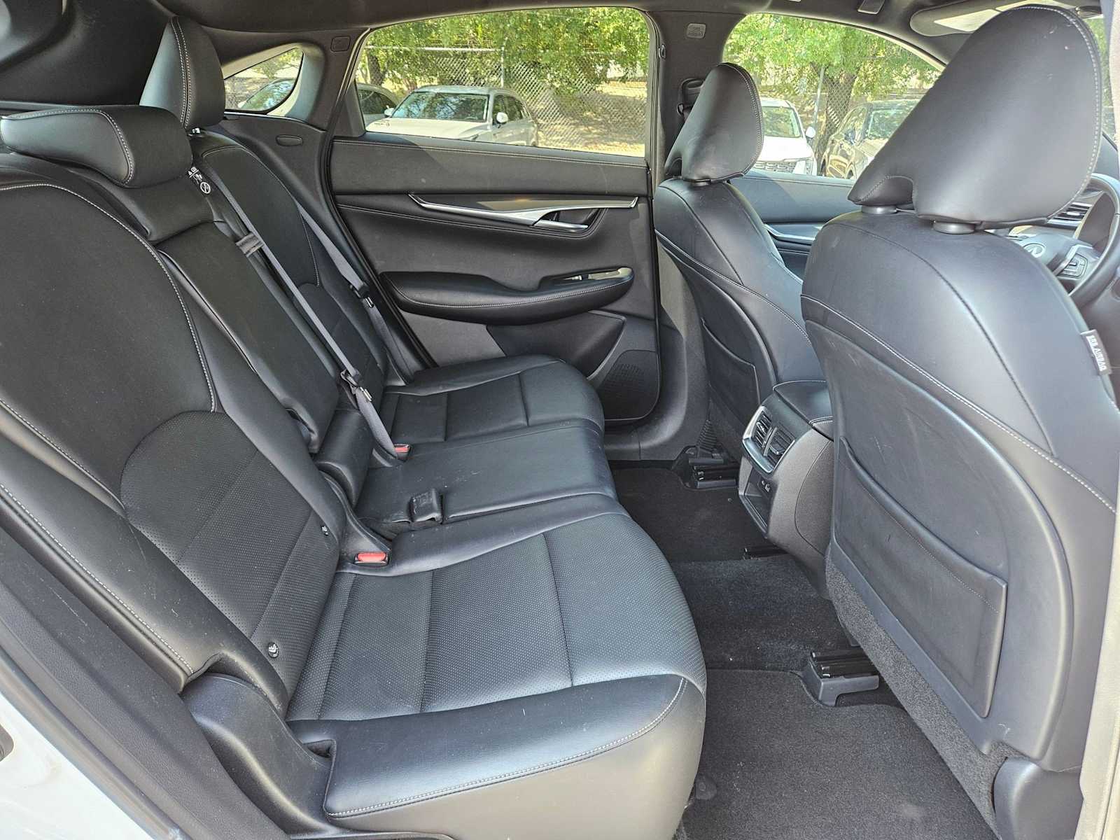 Thumbnail: 2024 INFINITI QX55 - 21