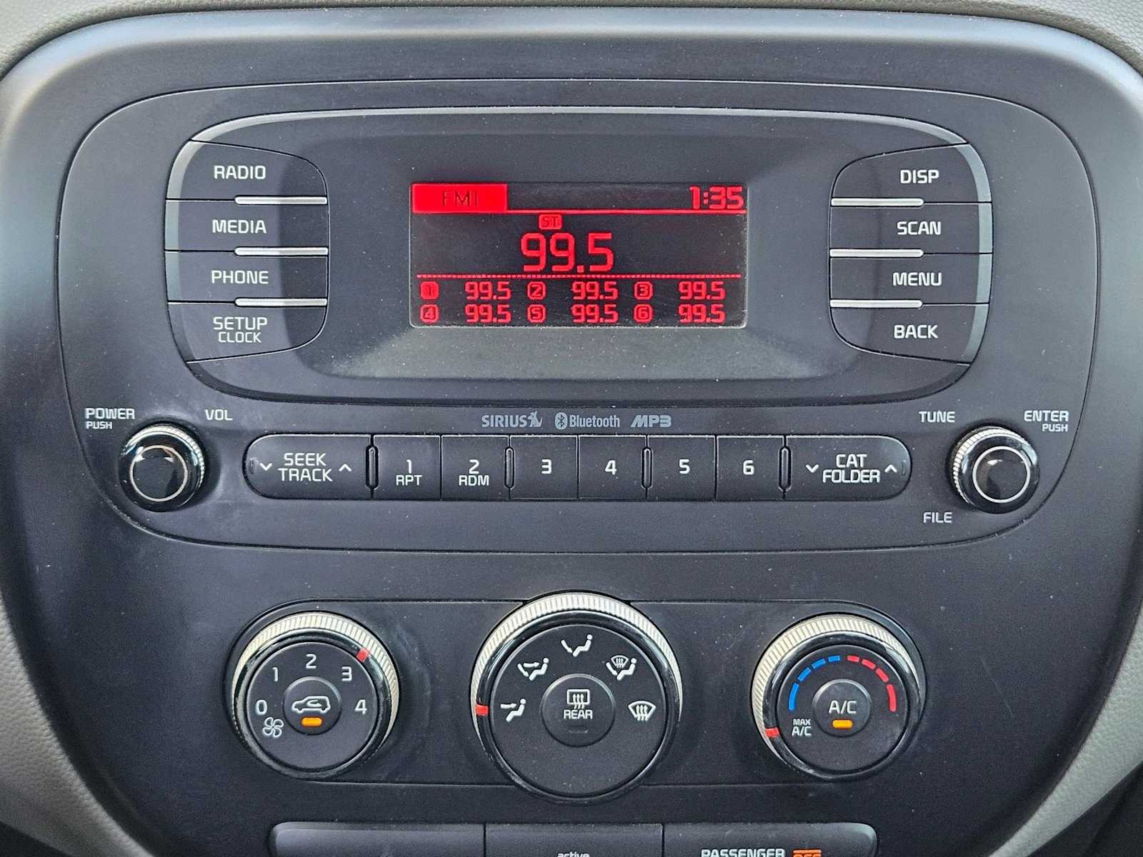 Thumbnail: 2014 Kia Soul - 13