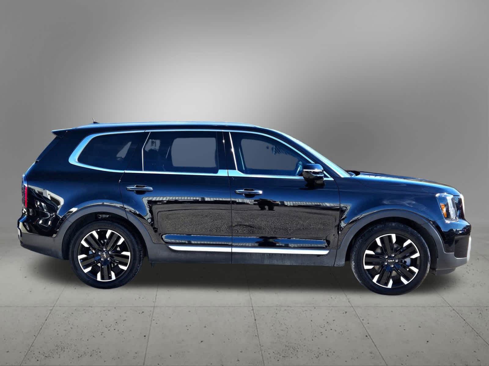 Thumbnail: 2023 Kia Telluride - 7