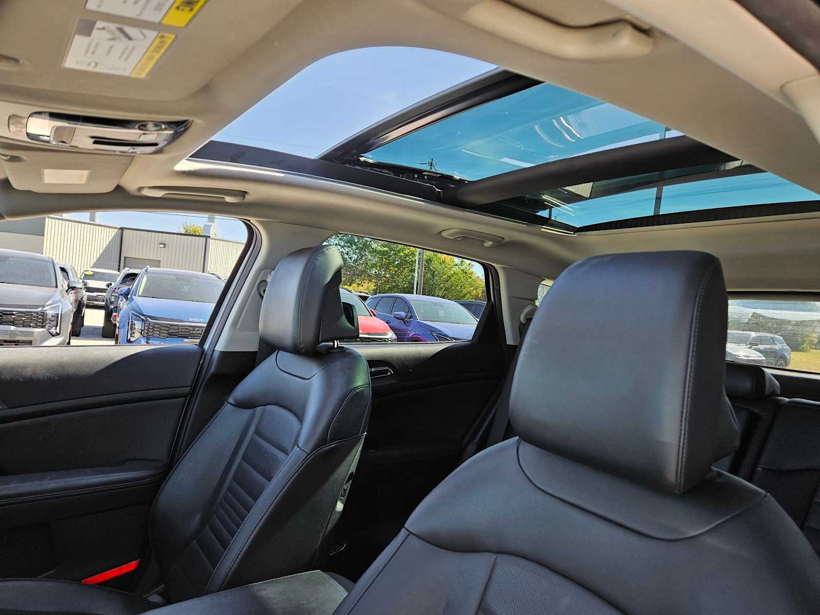 Thumbnail: 2023 Kia Sportage - 19