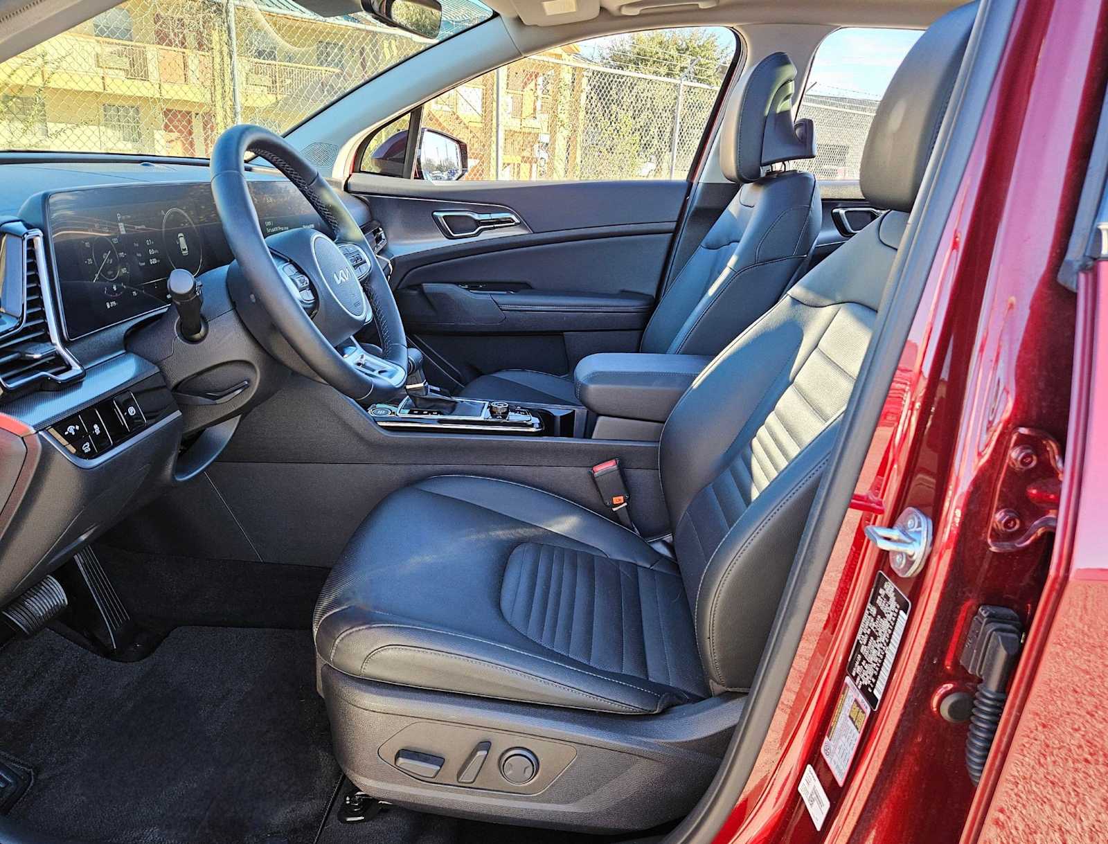 Thumbnail: 2023 Kia Sportage - 15