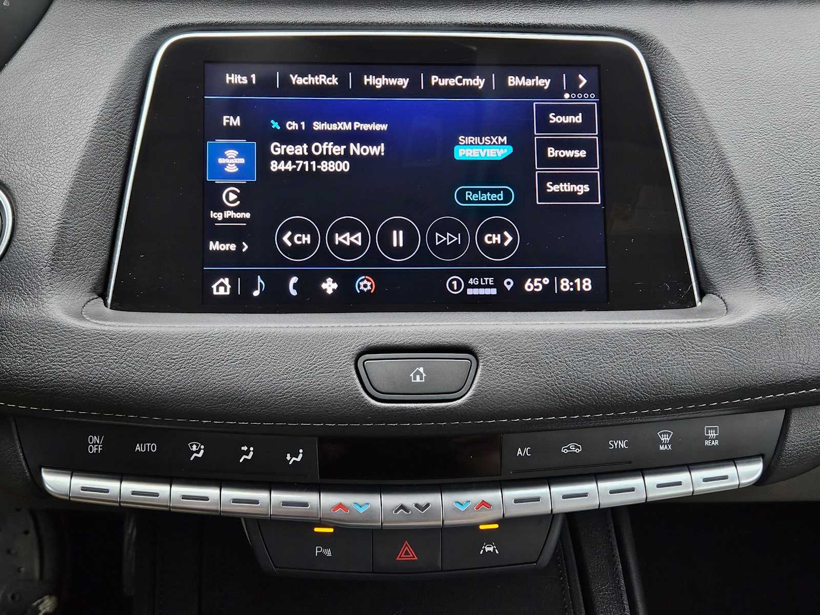 Thumbnail: 2023 Cadillac XT4 - 28