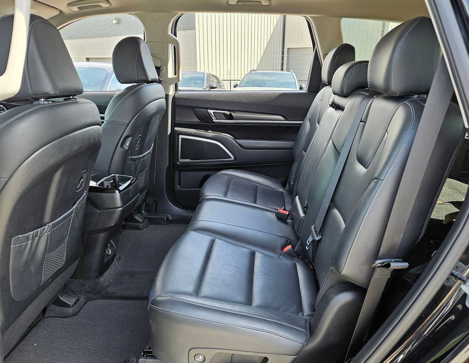 Thumbnail: 2022 Kia Telluride - 18