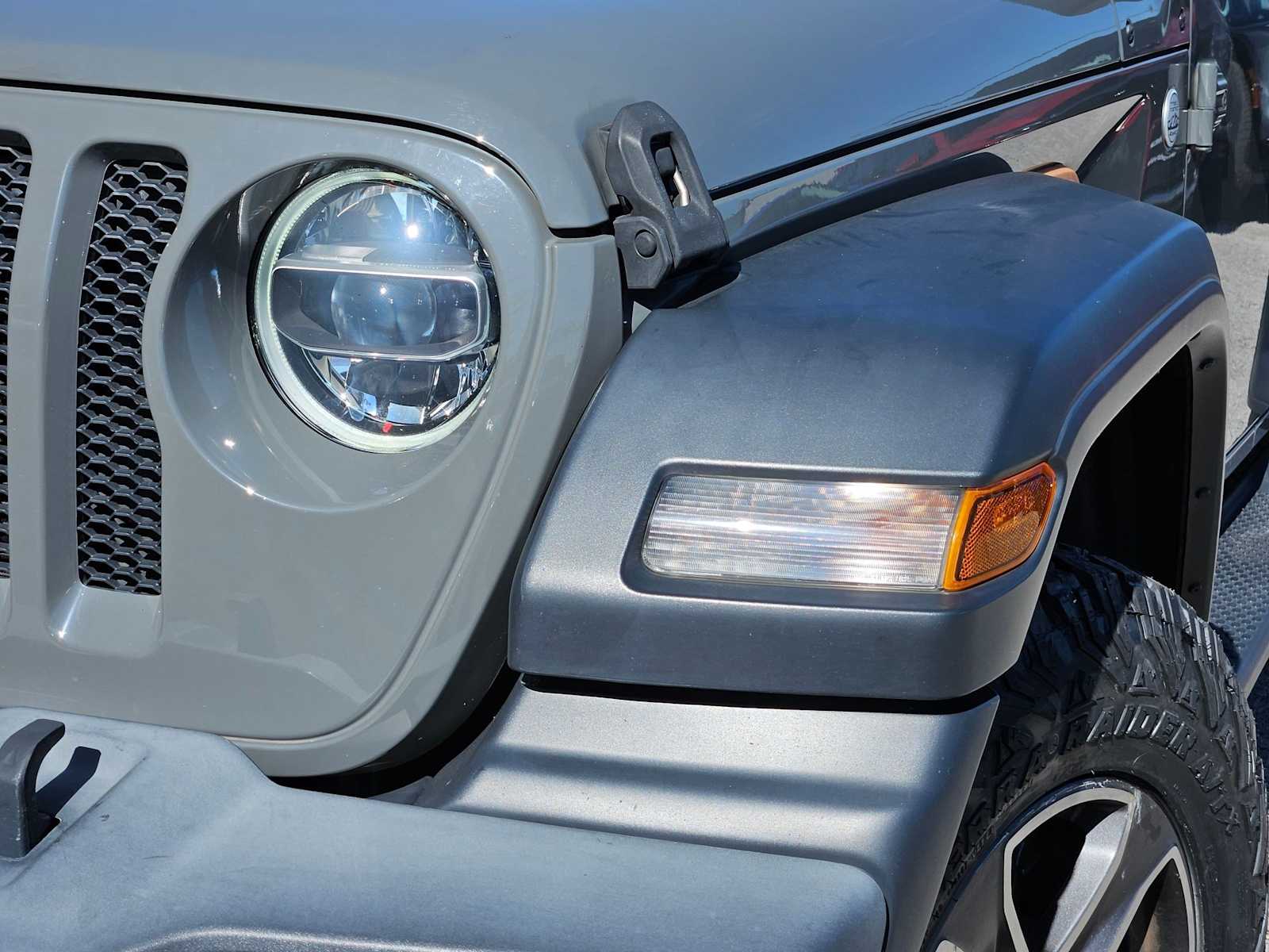 Thumbnail: 2021 Jeep Wrangler - 11