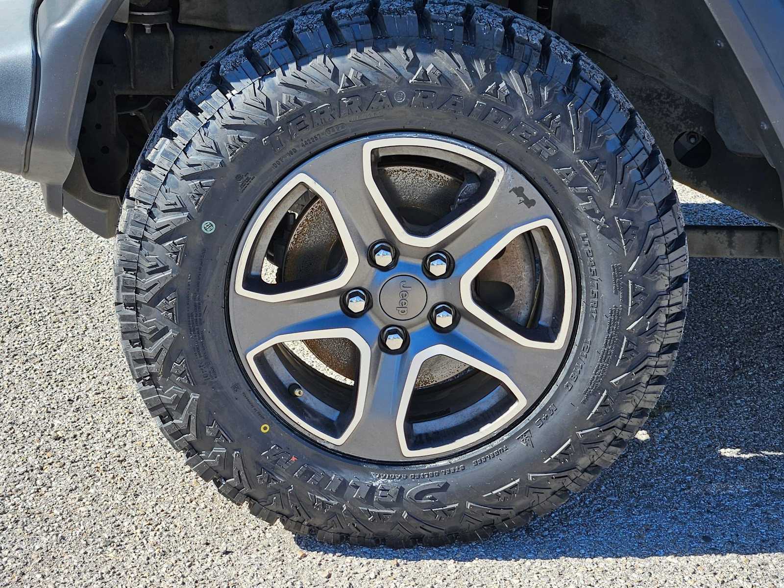 Thumbnail: 2021 Jeep Wrangler - 13