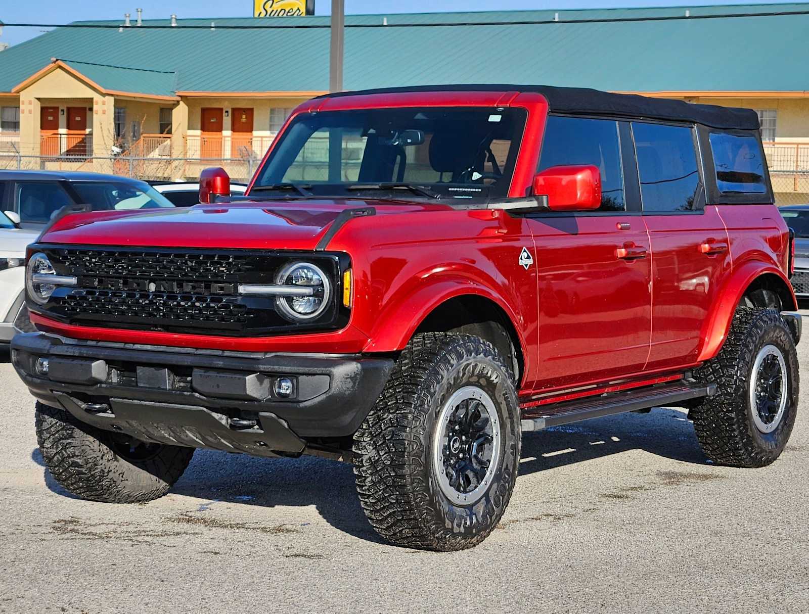 Thumbnail: 2022 Ford Bronco - 10