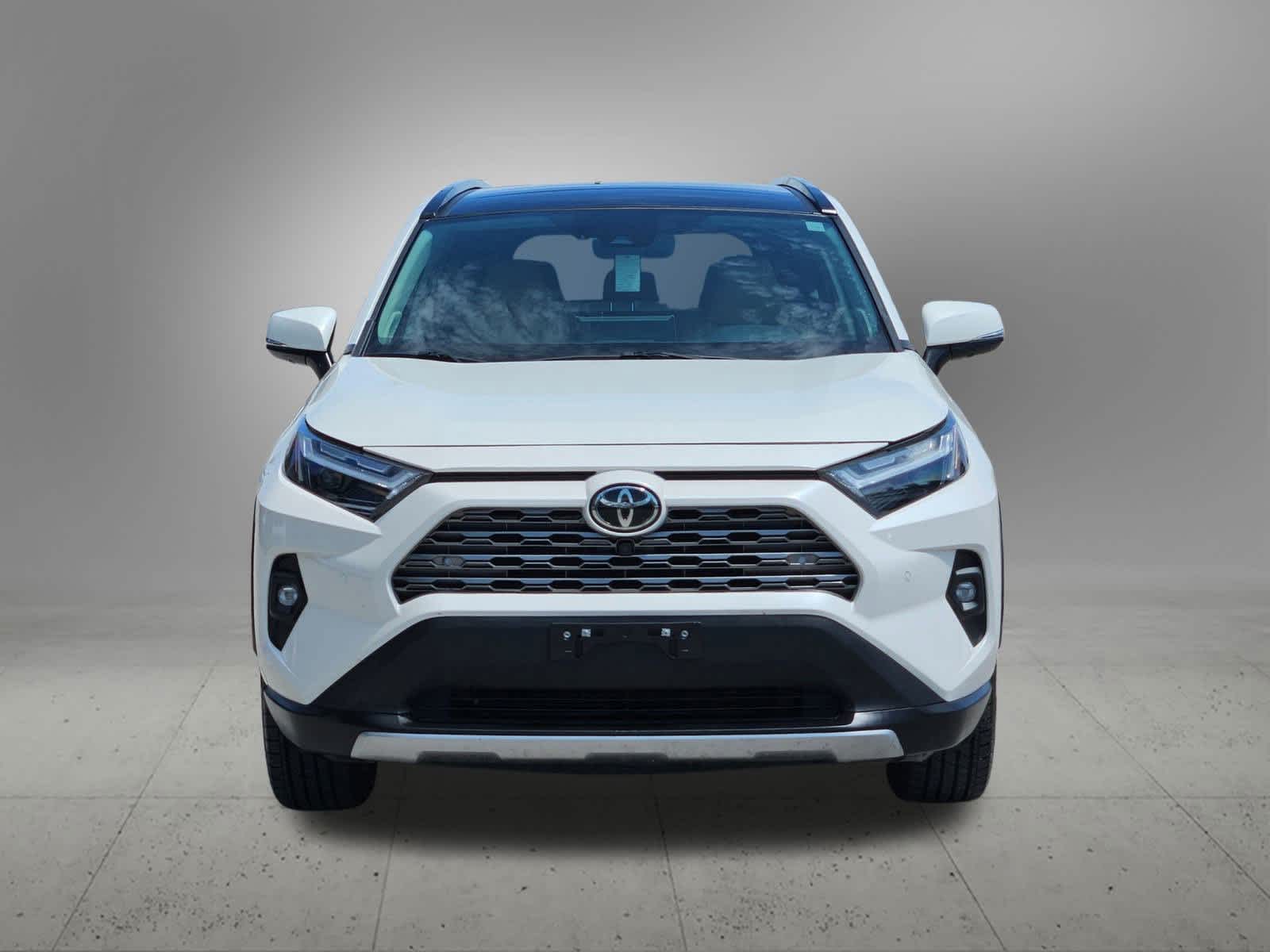 Thumbnail: 2022 Toyota RAV4 - 9