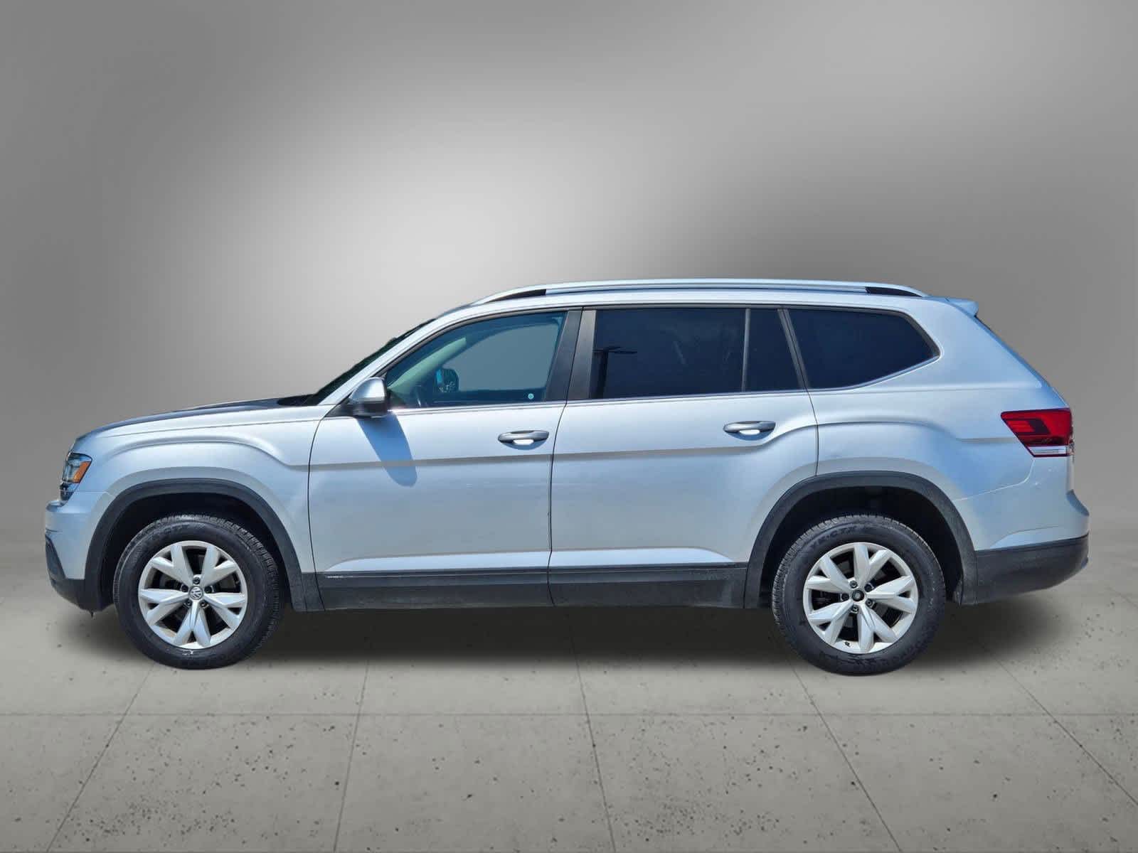 Thumbnail: 2018 Volkswagen Atlas - 2