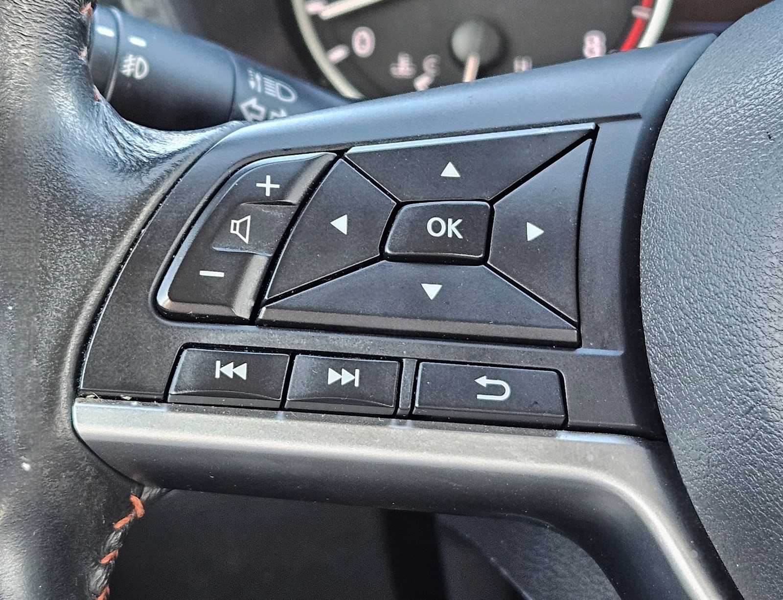 Thumbnail: 2022 Nissan Sentra - 16