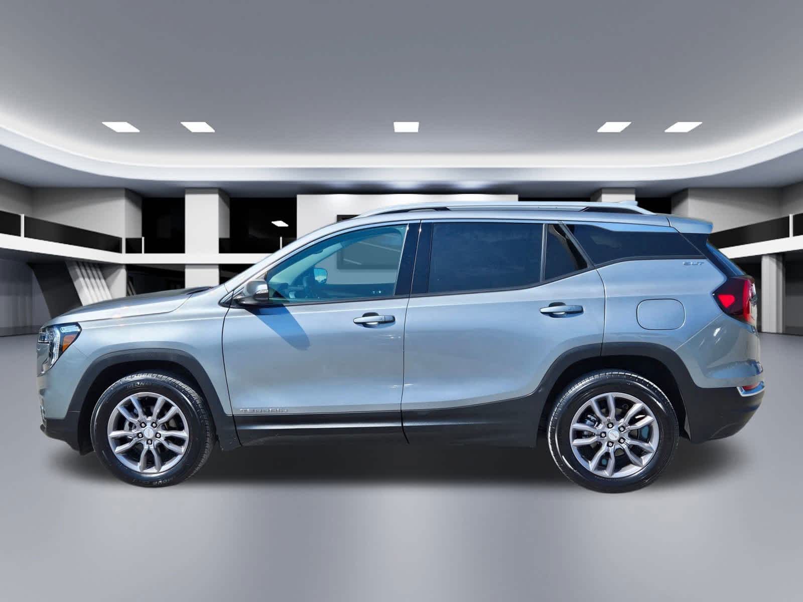 Thumbnail: 2024 GMC Terrain - 3