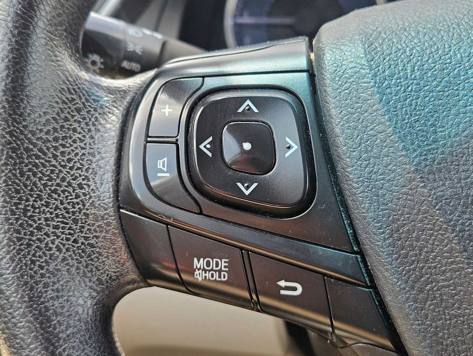 2016 Toyota Camry LE 17