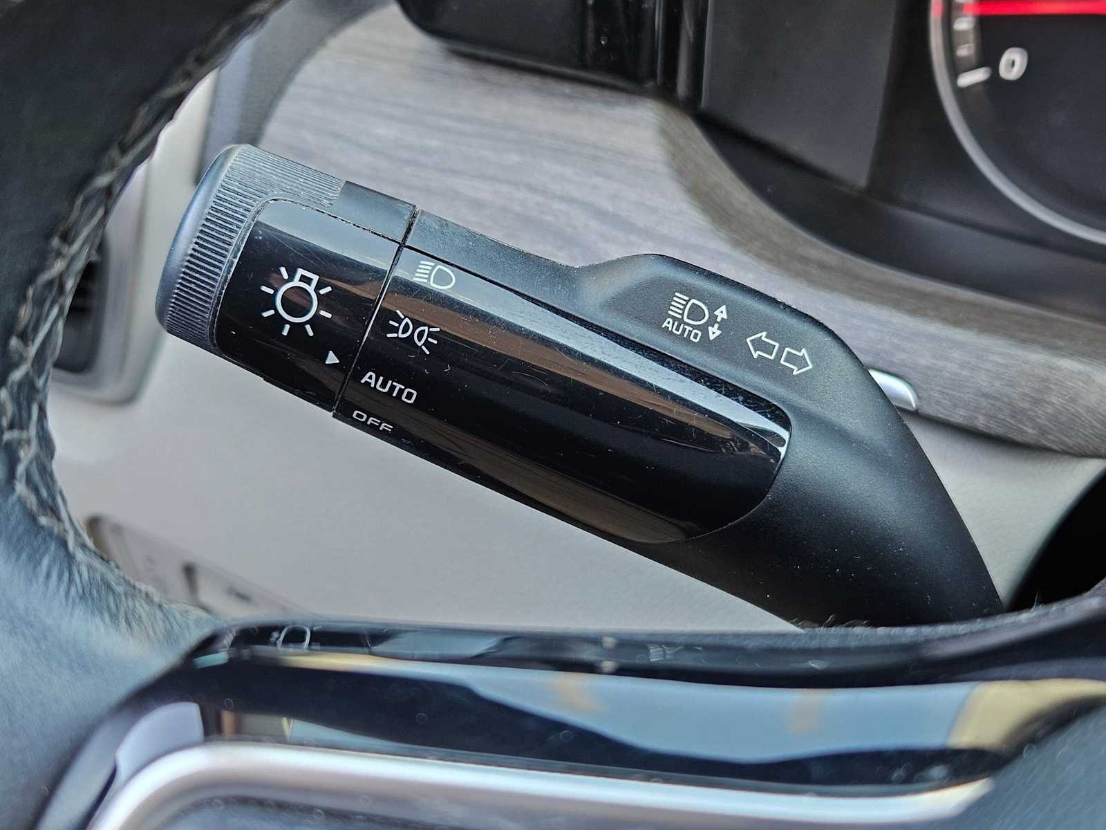 Thumbnail: 2022 Kia Sorento - 17