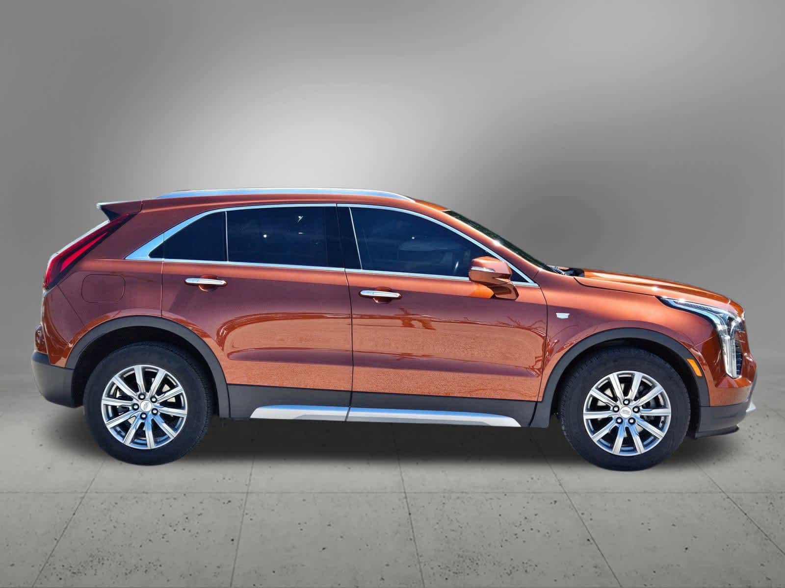 Thumbnail: 2021 Cadillac XT4 - 6
