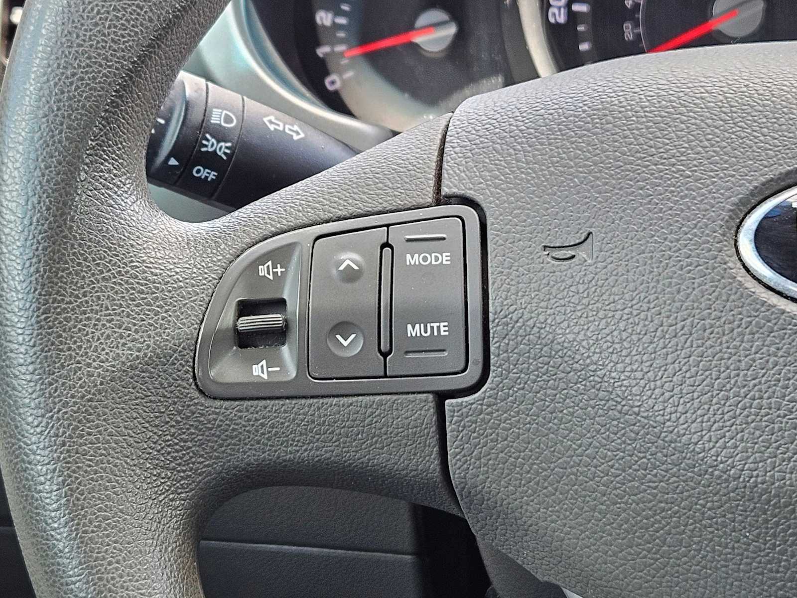 Thumbnail: 2013 Kia Sportage - 22