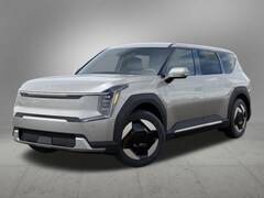 2026 Kia EV9 Light Short Range SUV
