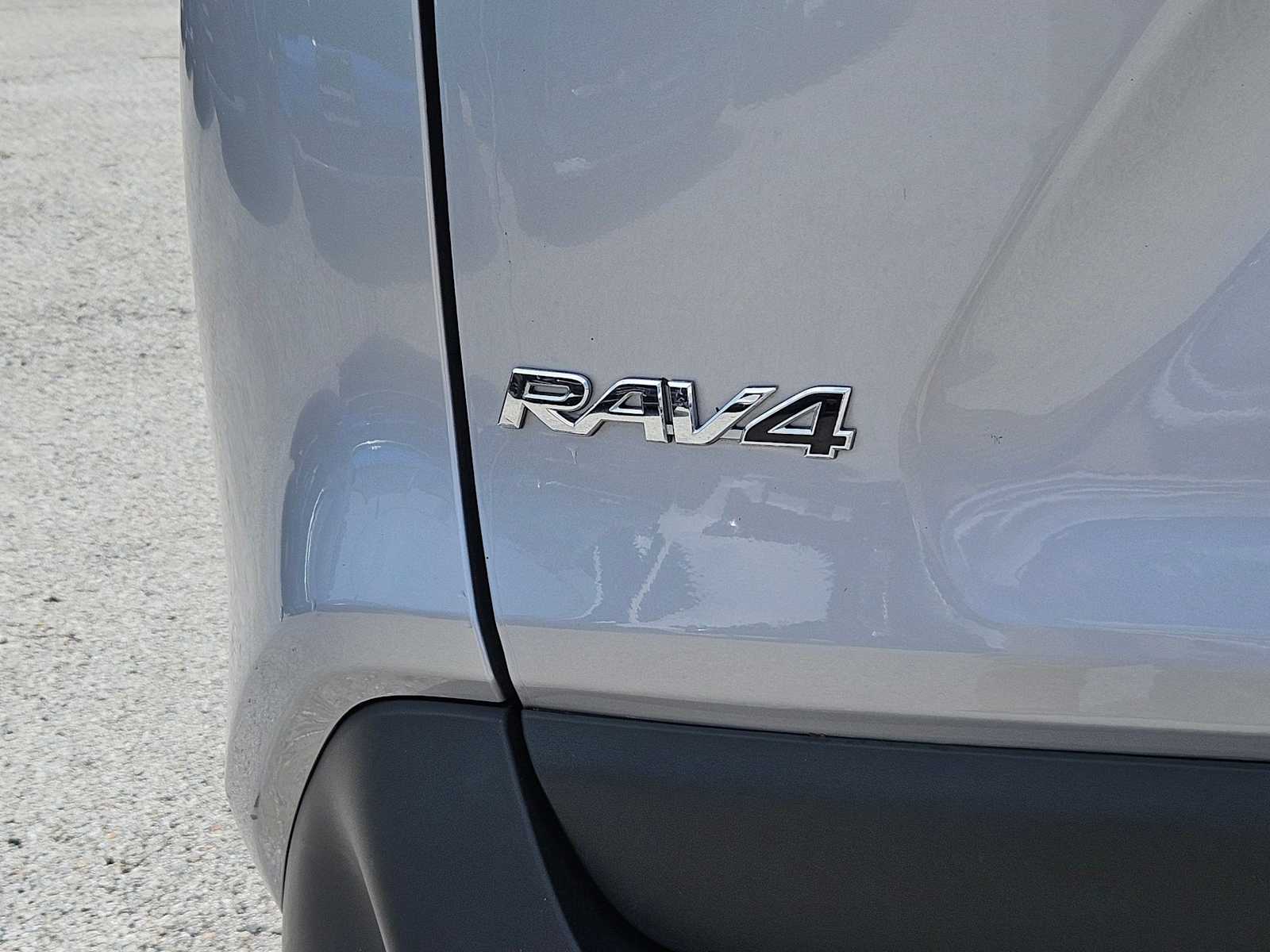 Thumbnail: 2024 Toyota RAV4 - 11
