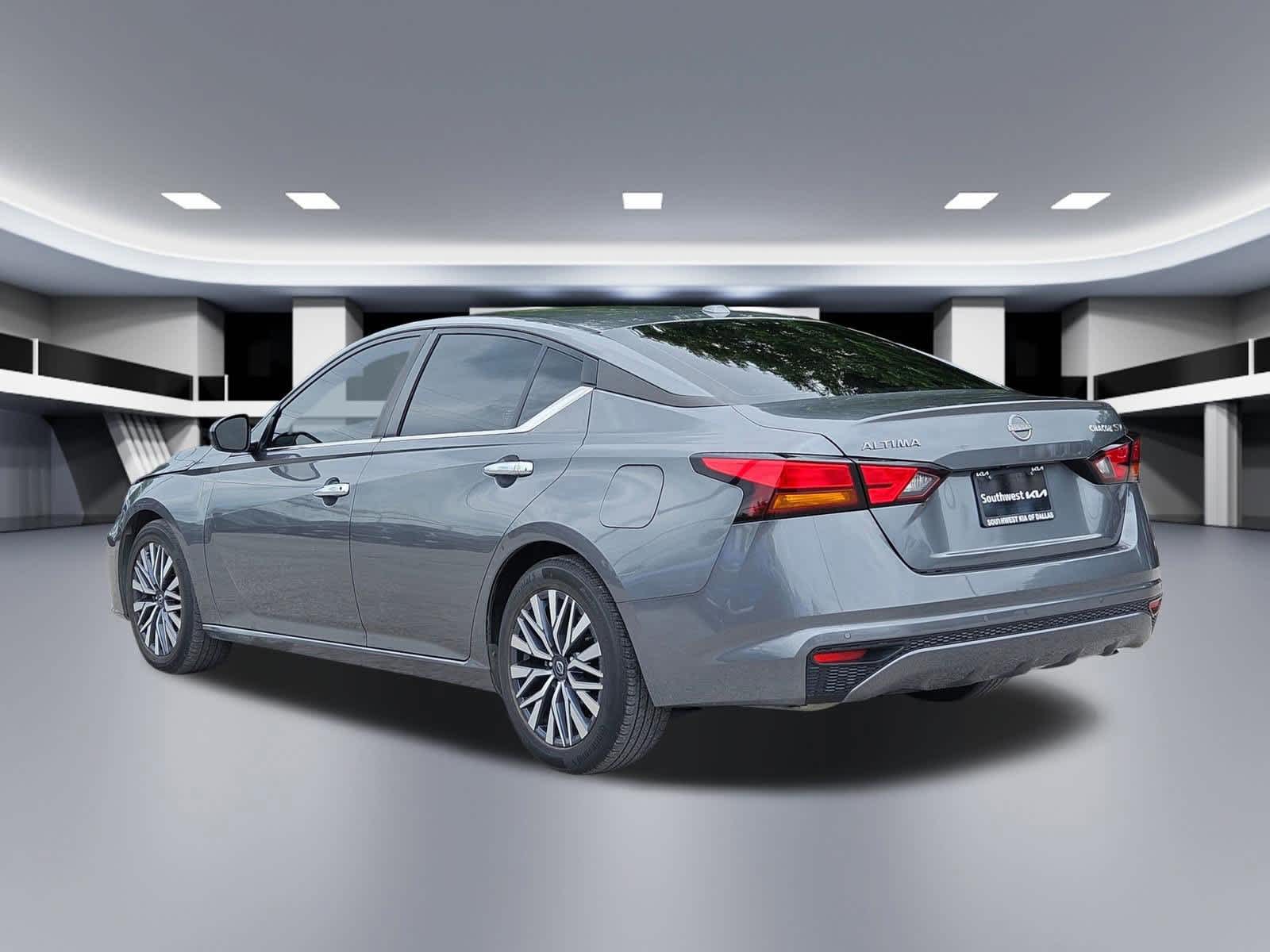 Thumbnail: 2023 Nissan Altima - 4