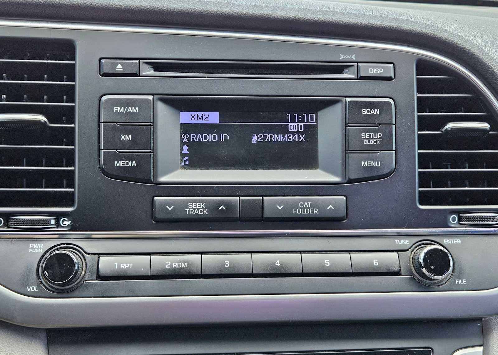 Thumbnail: 2017 Hyundai Elantra - 18