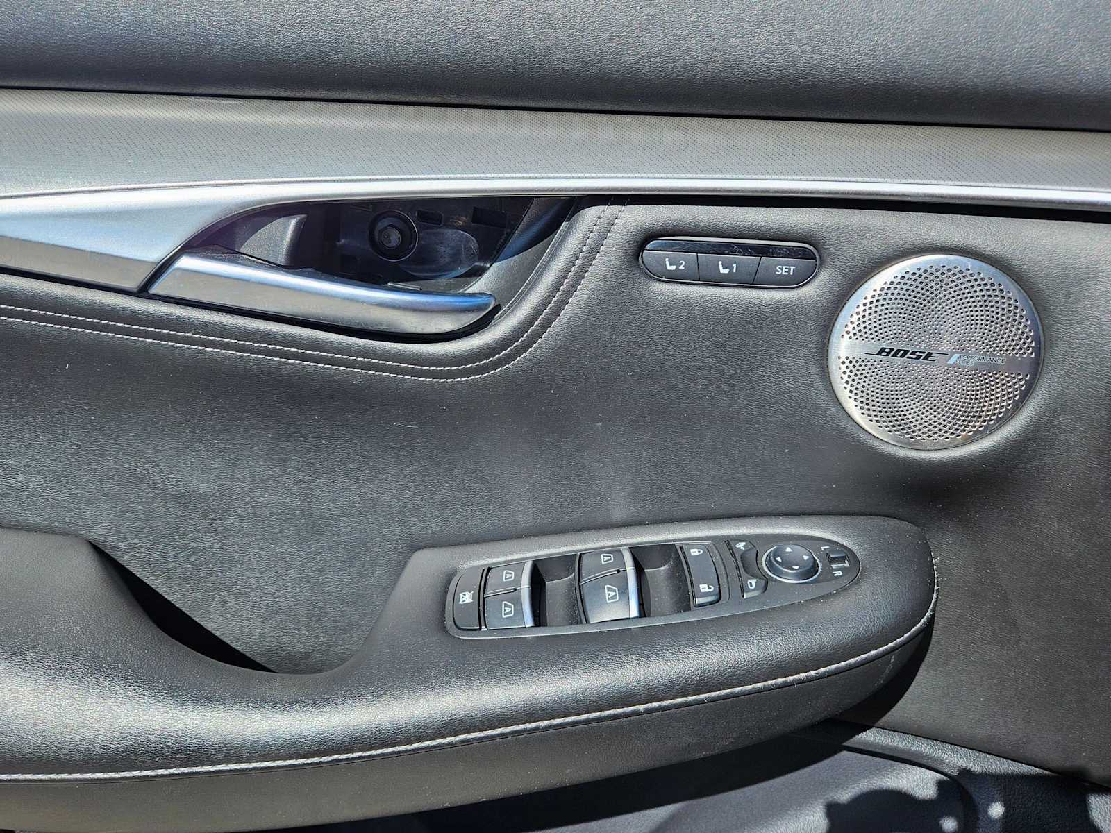 Thumbnail: 2023 INFINITI QX55 - 23