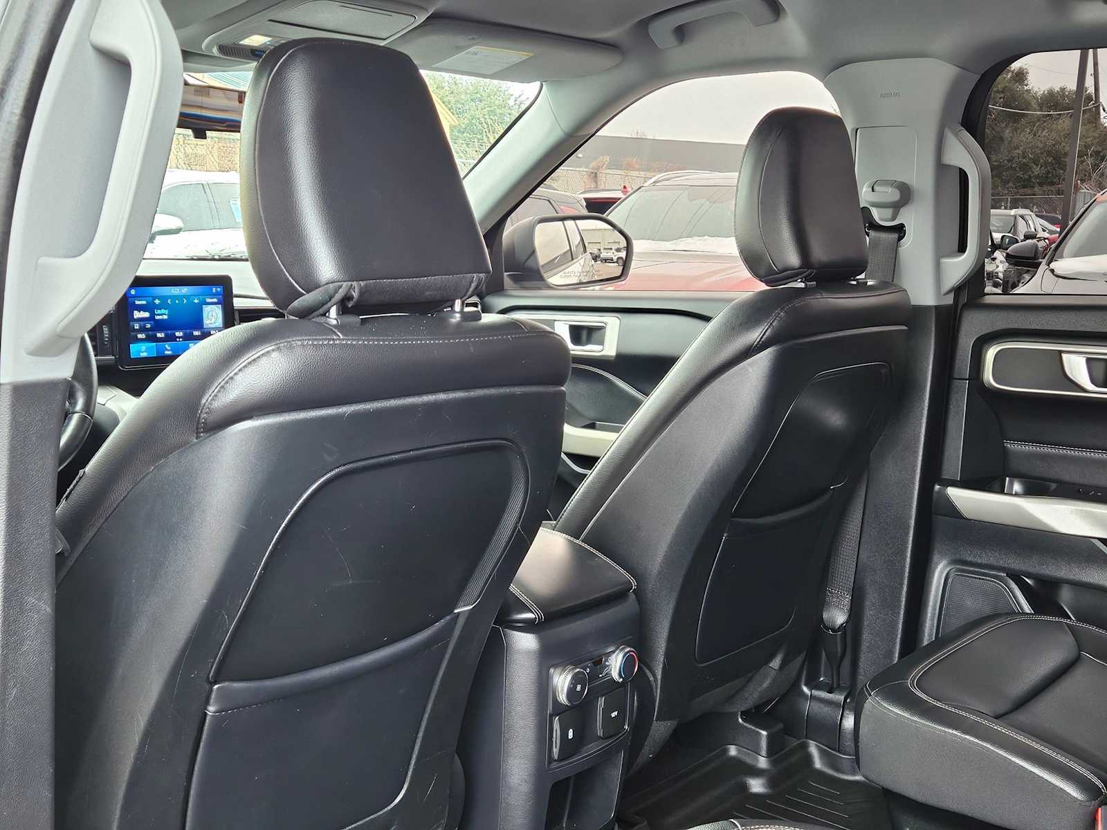 Thumbnail: 2020 Ford Explorer - 18