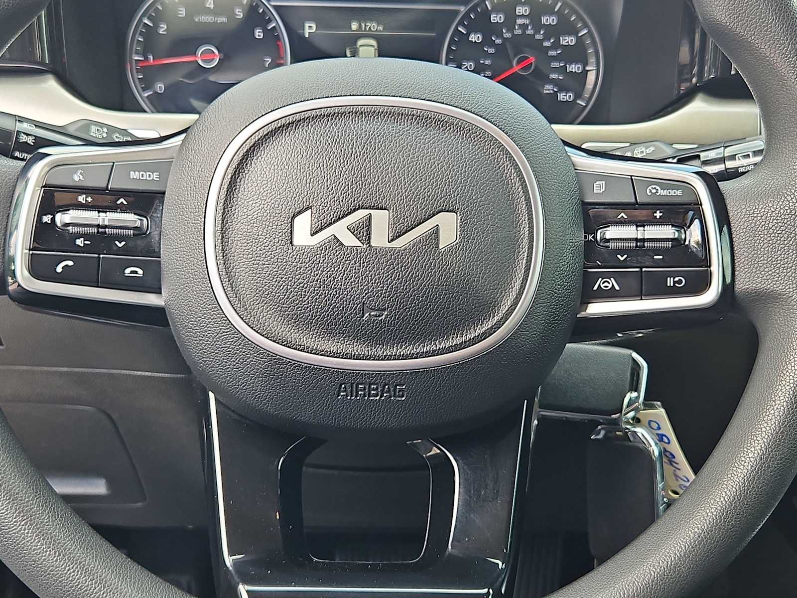 Thumbnail: 2022 Kia Sorento - 19