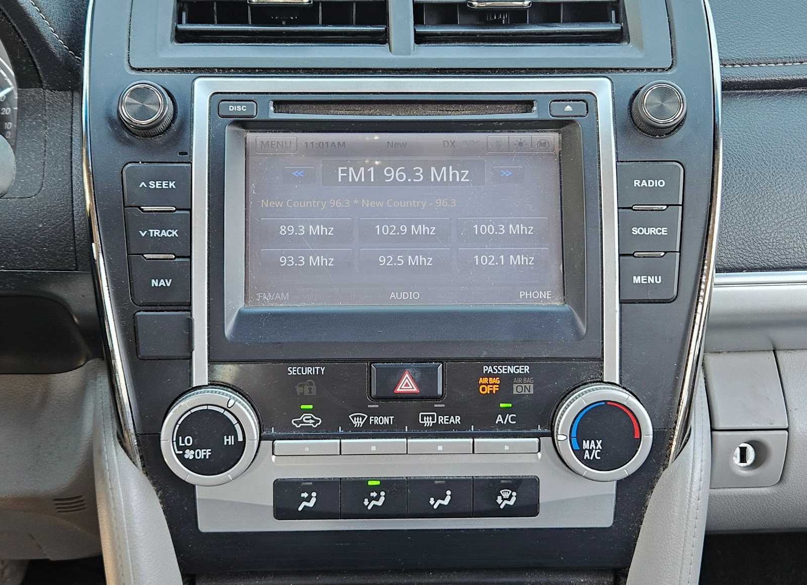 Thumbnail: 2013 Toyota Camry - 21