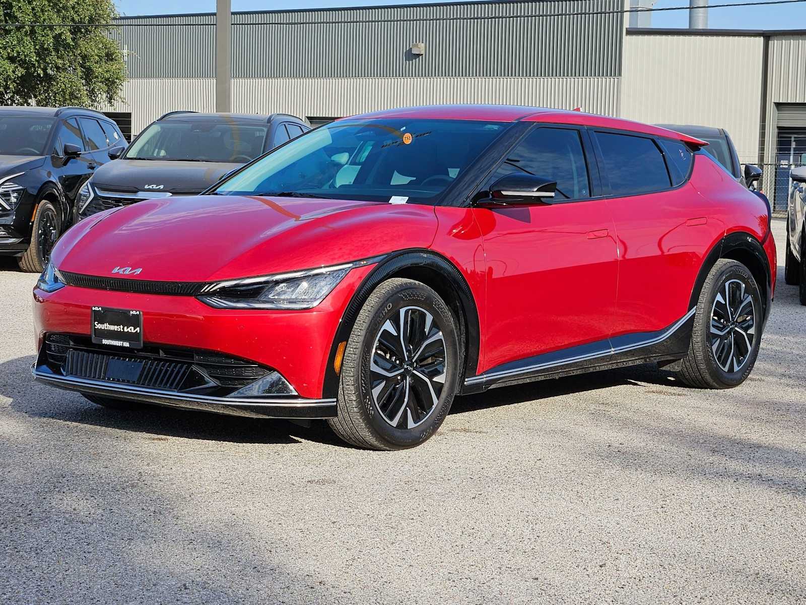 Thumbnail: 2023 Kia EV6 - 10