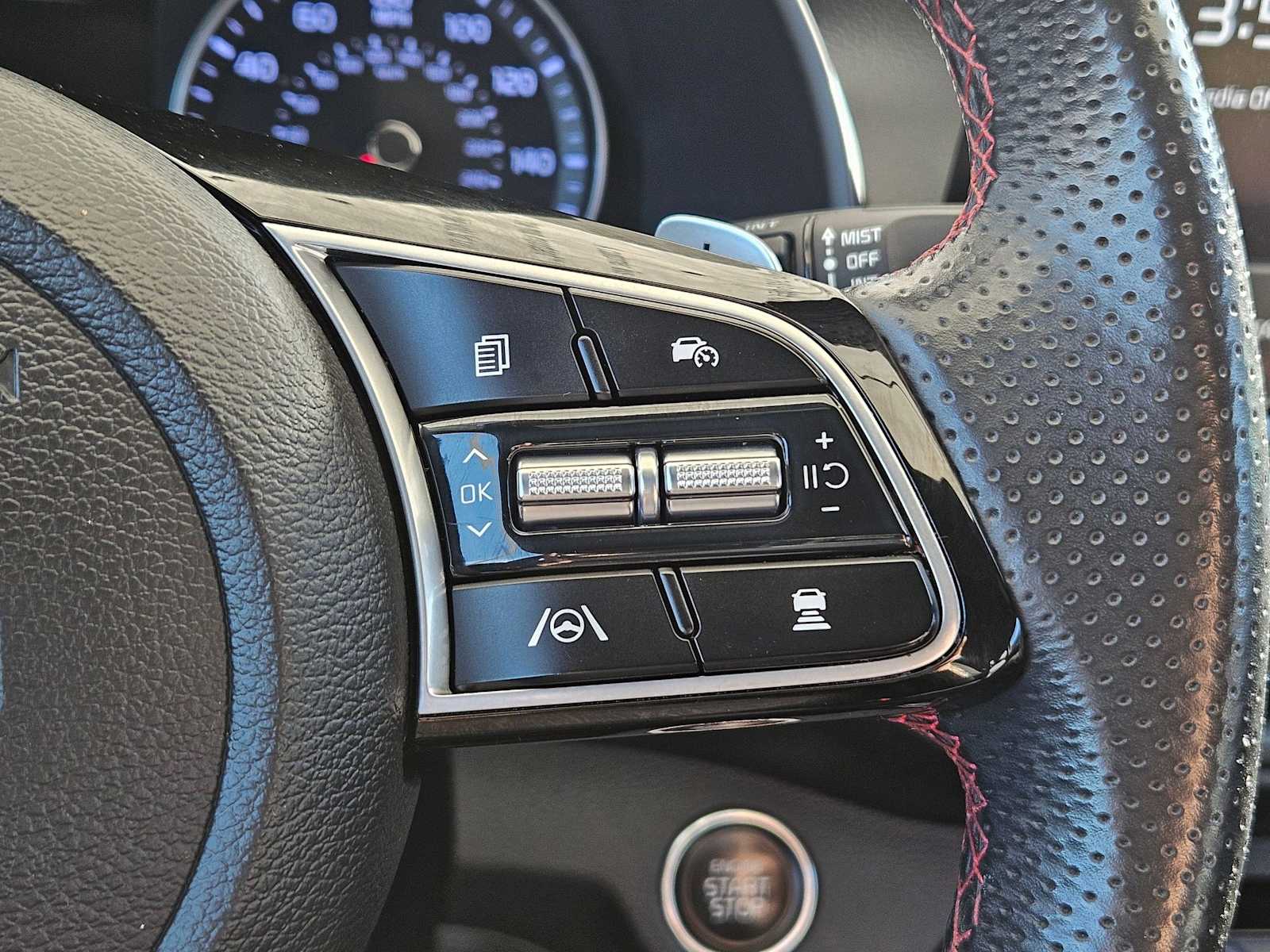 Thumbnail: 2023 Kia Forte - 24