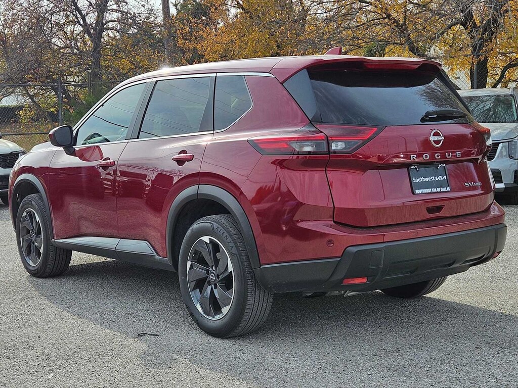 Used 2024 Nissan Rogue SV SUV