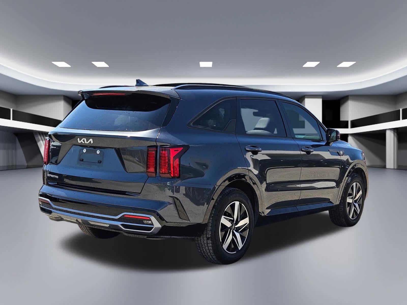 Thumbnail: 2023 Kia Sorento - 6
