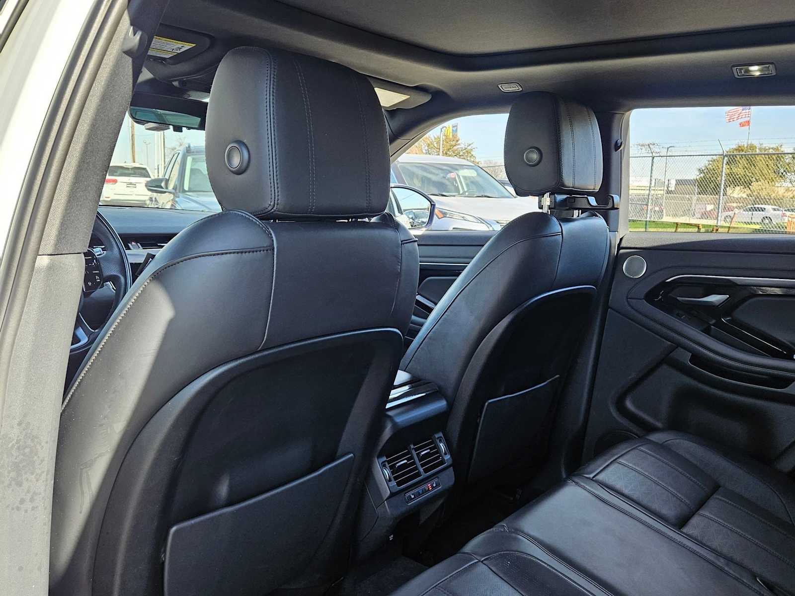 Thumbnail: 2020 Land Rover Range Rover Evoque - 21