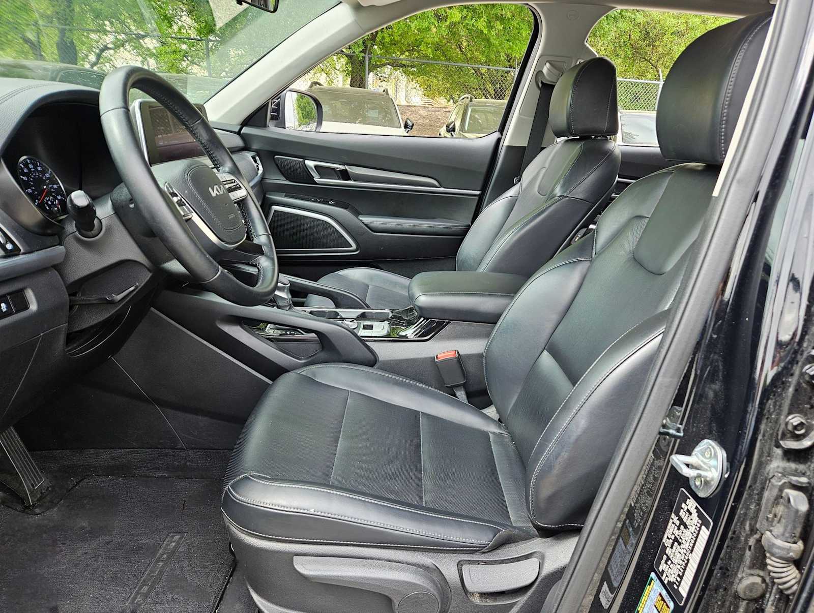 Thumbnail: 2022 Kia Telluride - 15