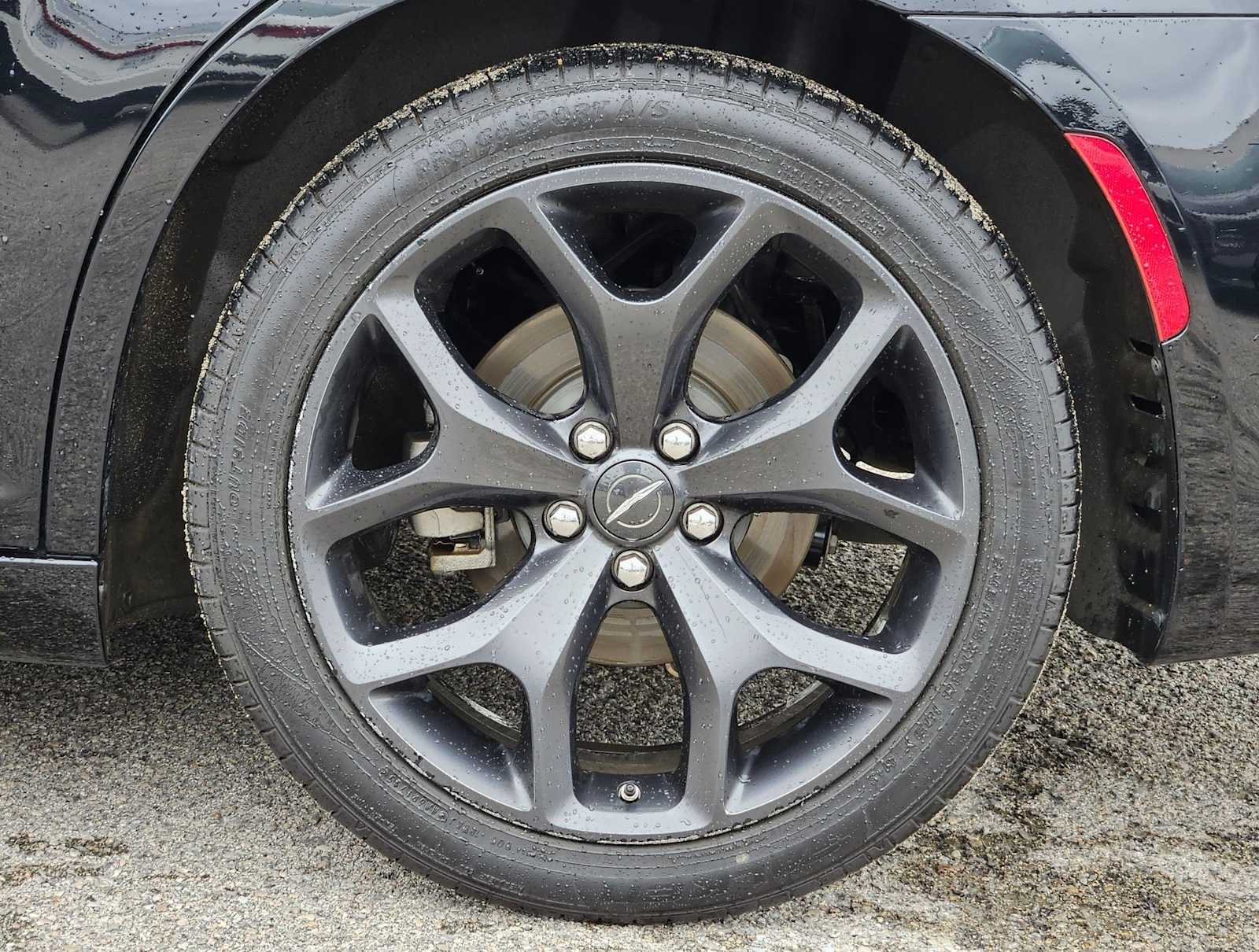 Thumbnail: 2023 Chrysler 300 - 13