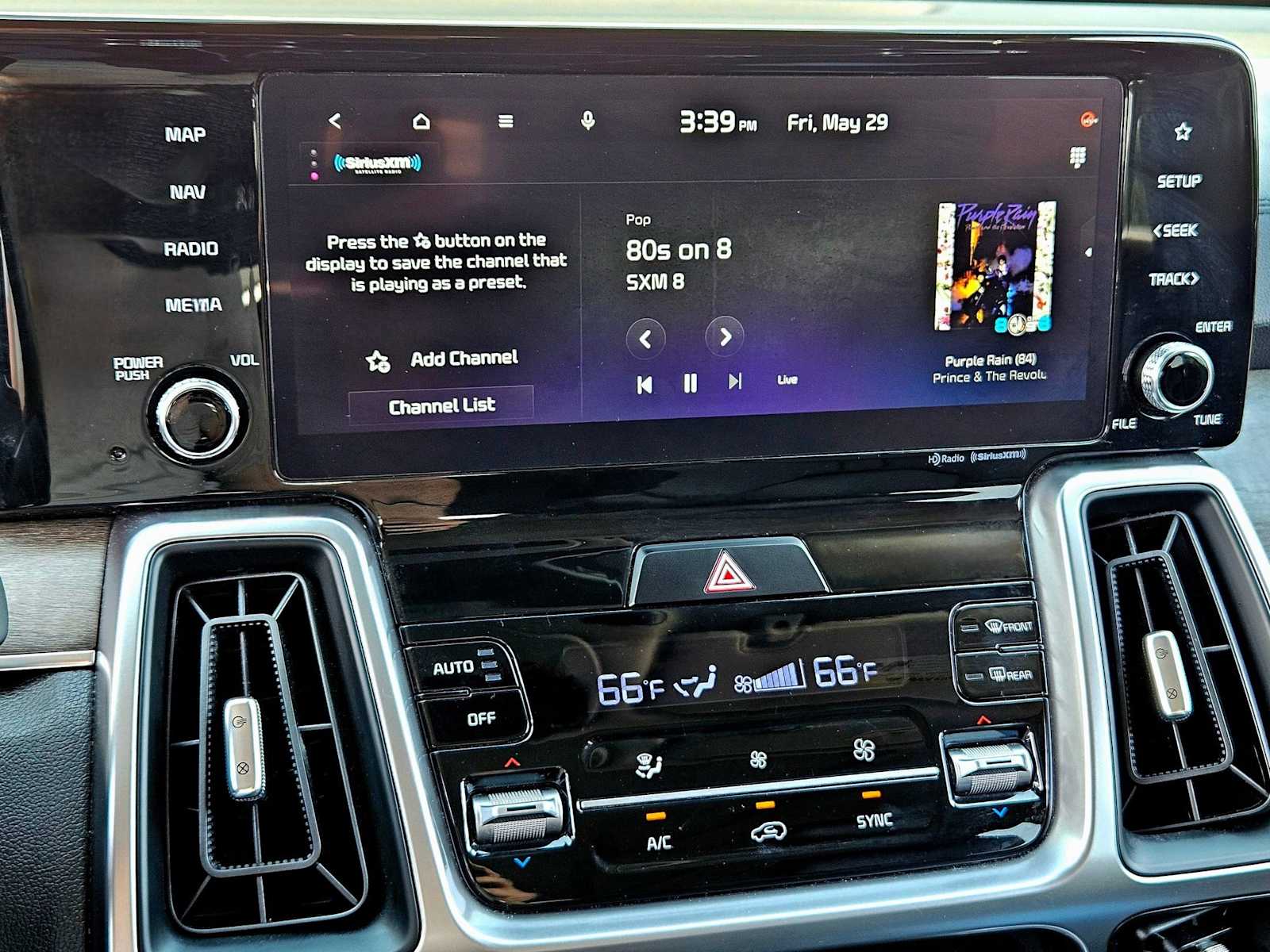 Thumbnail: 2023 Kia Sorento - 19