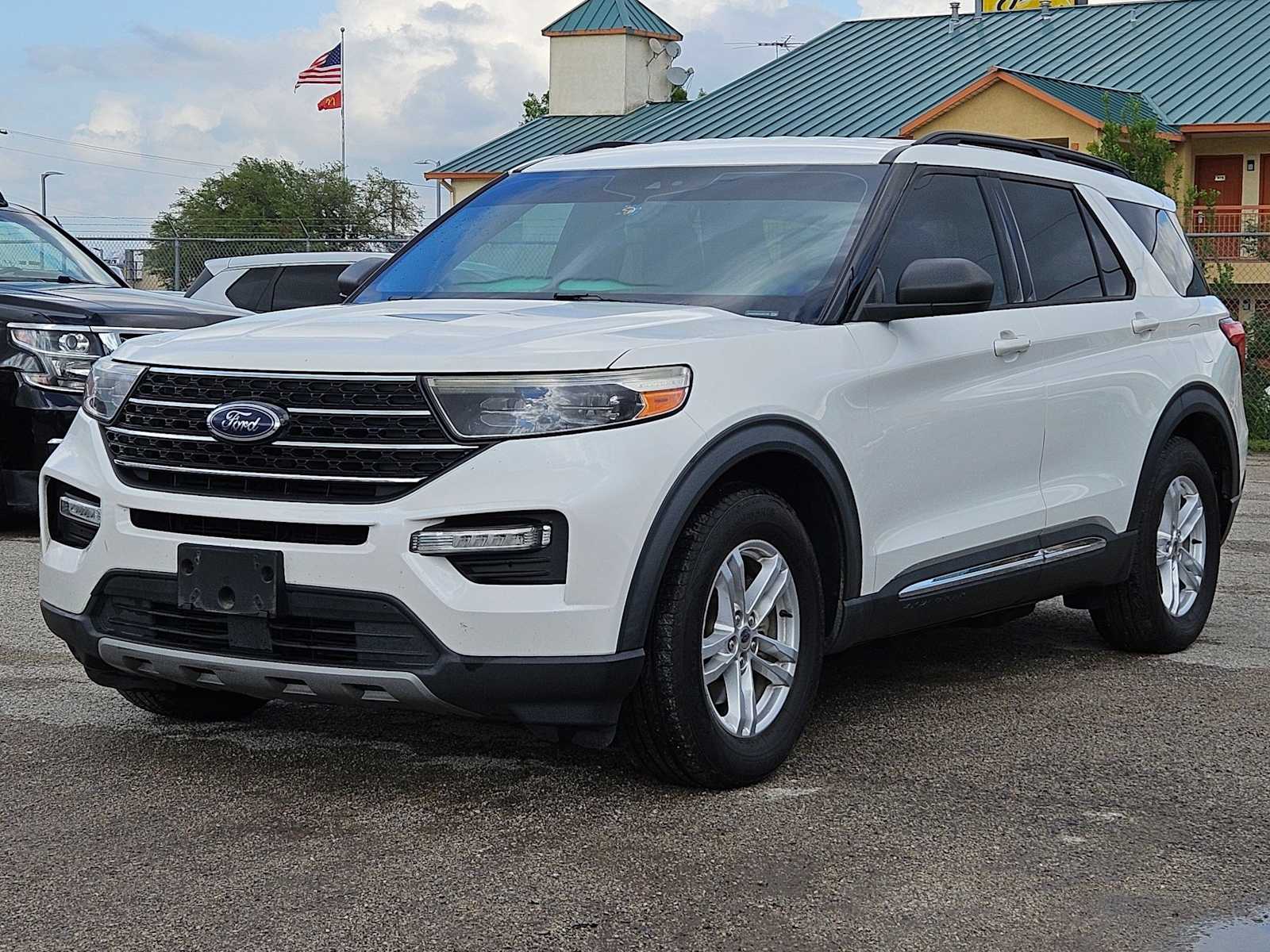 Thumbnail: 2020 Ford Explorer - 10