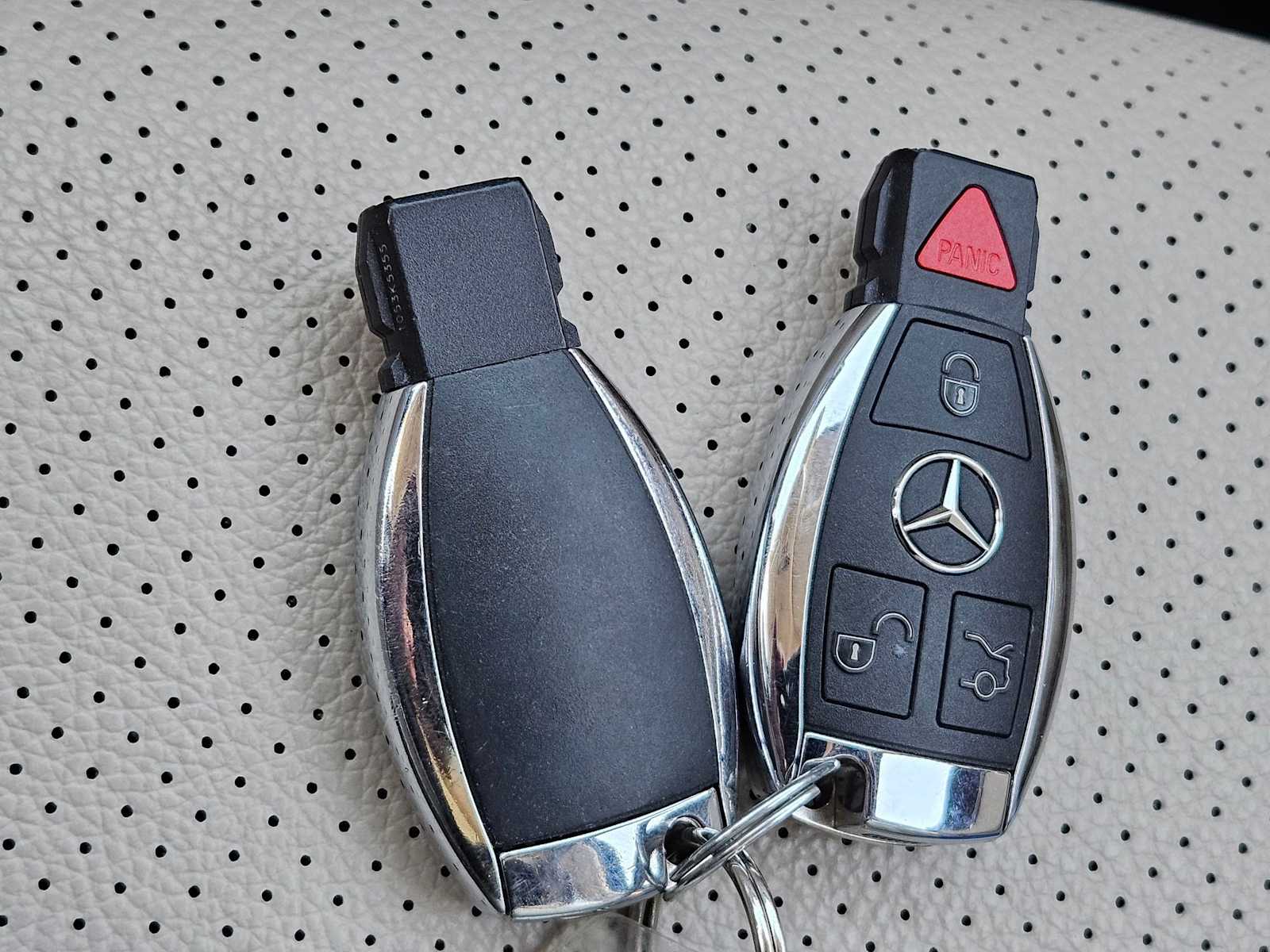 Thumbnail: 2016 Mercedes-Benz GLC - 19