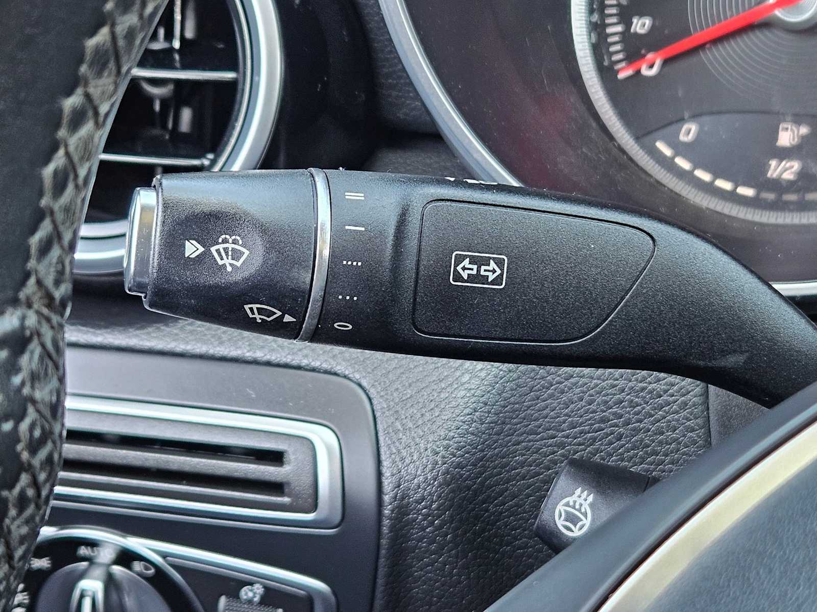 Thumbnail: 2016 Mercedes-Benz C-Class - 26