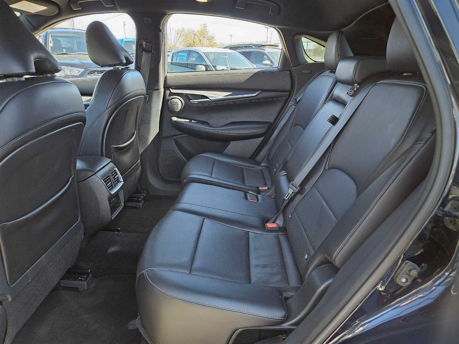 Thumbnail: 2023 INFINITI QX55 - 17