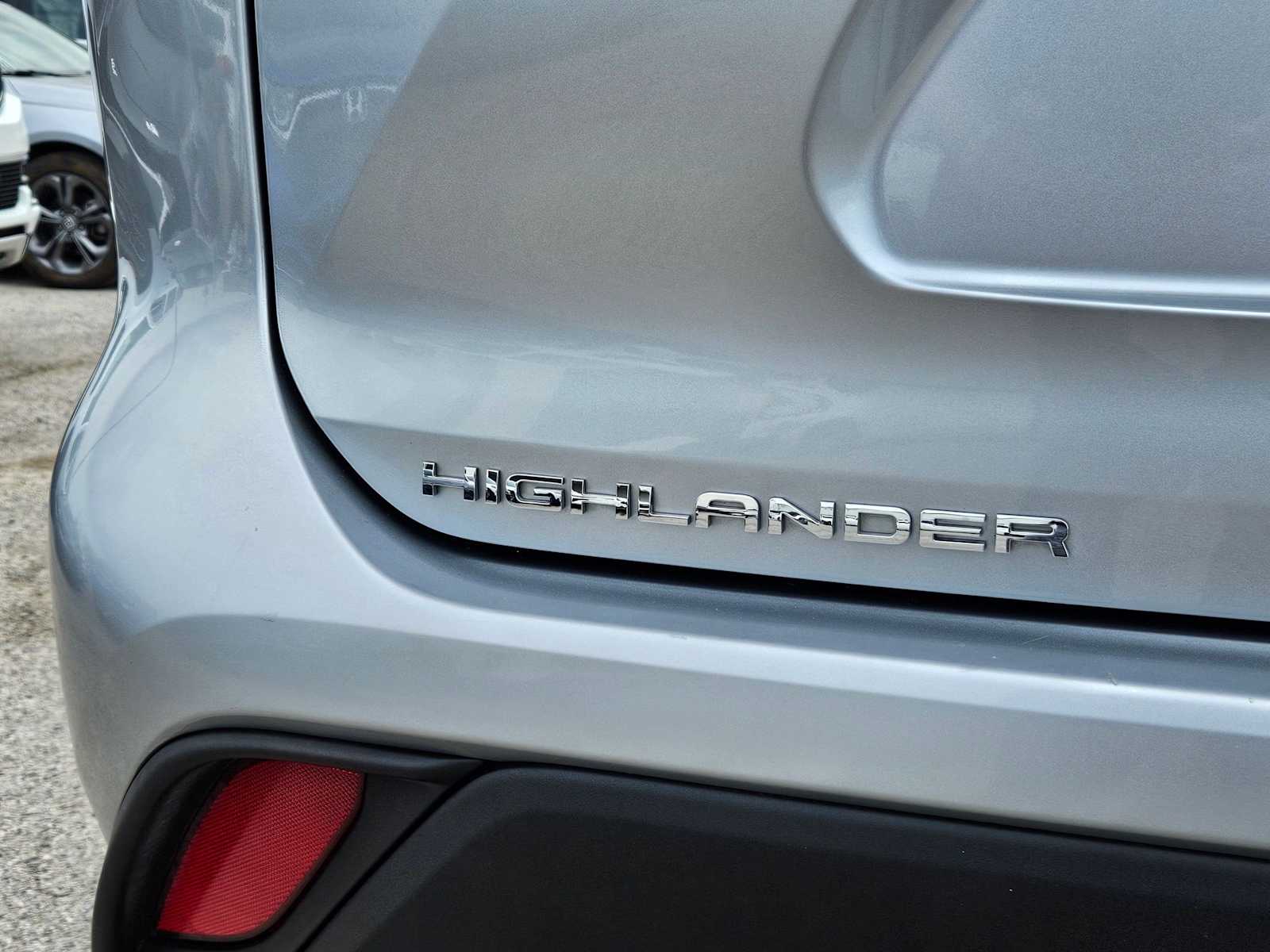 Thumbnail: 2021 Toyota Highlander - 13