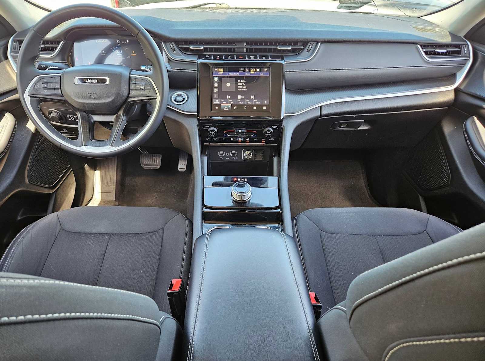 Thumbnail: 2023 Jeep Grand Cherokee L - 15