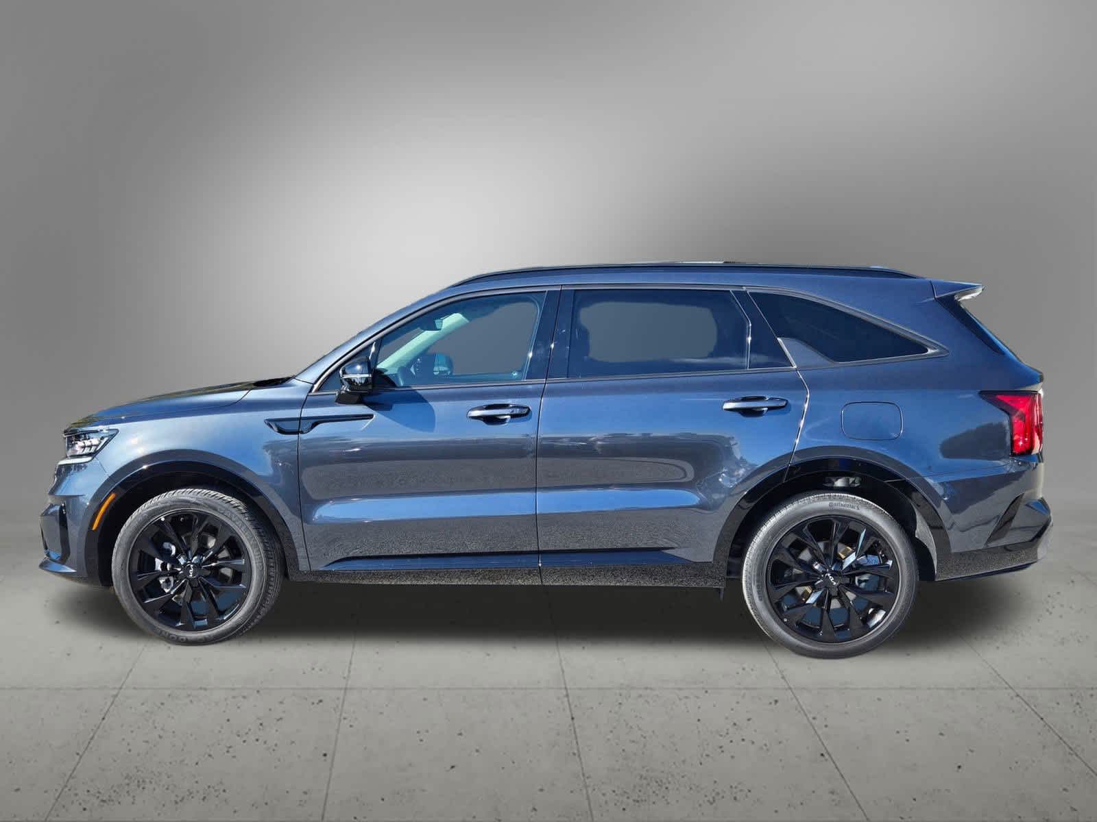 Thumbnail: 2023 Kia Sorento - 2
