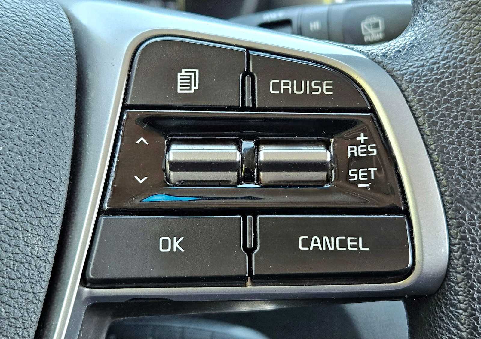 Thumbnail: 2020 Kia Sorento - 15