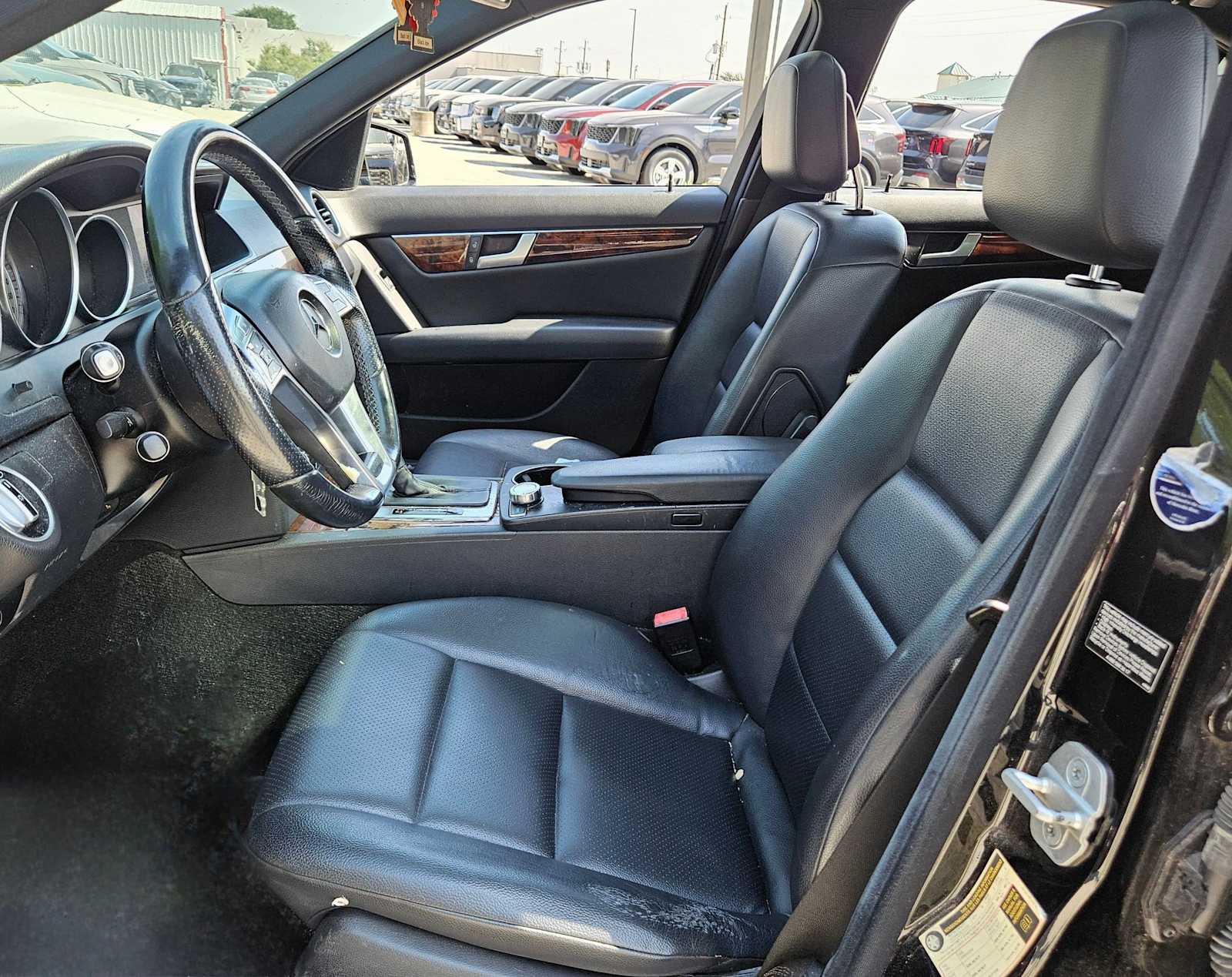 Thumbnail: 2013 Mercedes-Benz C-Class - 13