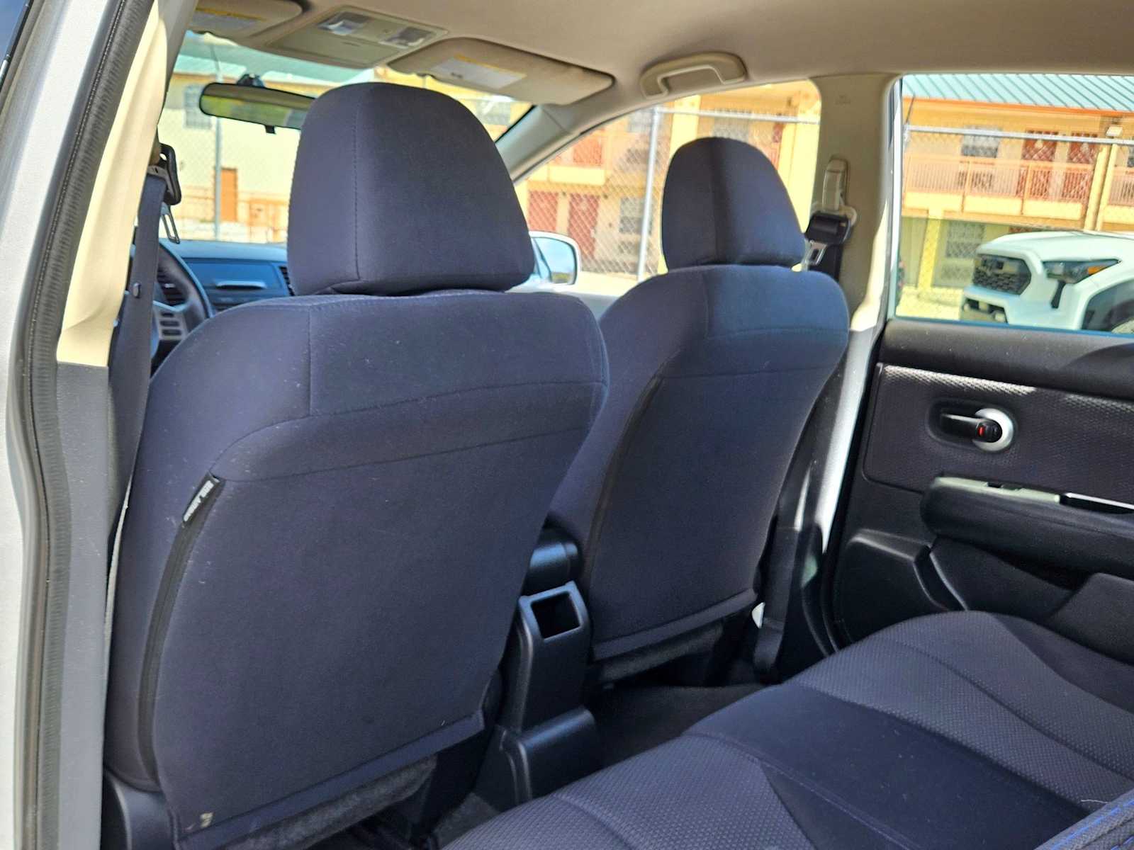 Thumbnail: 2009 Nissan Versa - 16