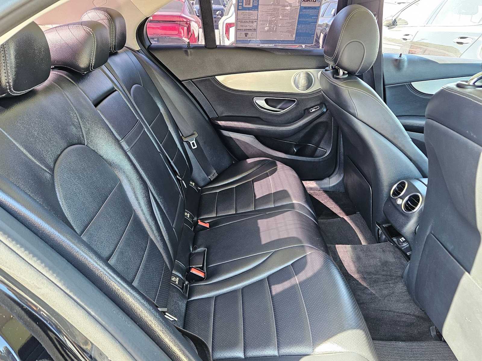 Thumbnail: 2016 Mercedes-Benz C-Class - 20
