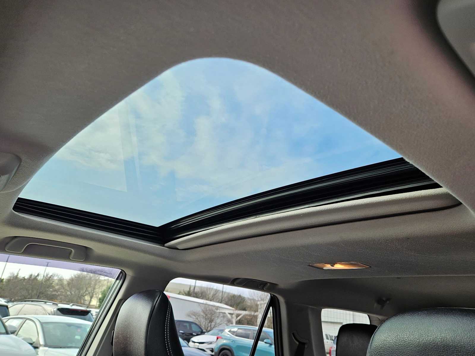 Thumbnail: 2018 Toyota 4Runner - 16