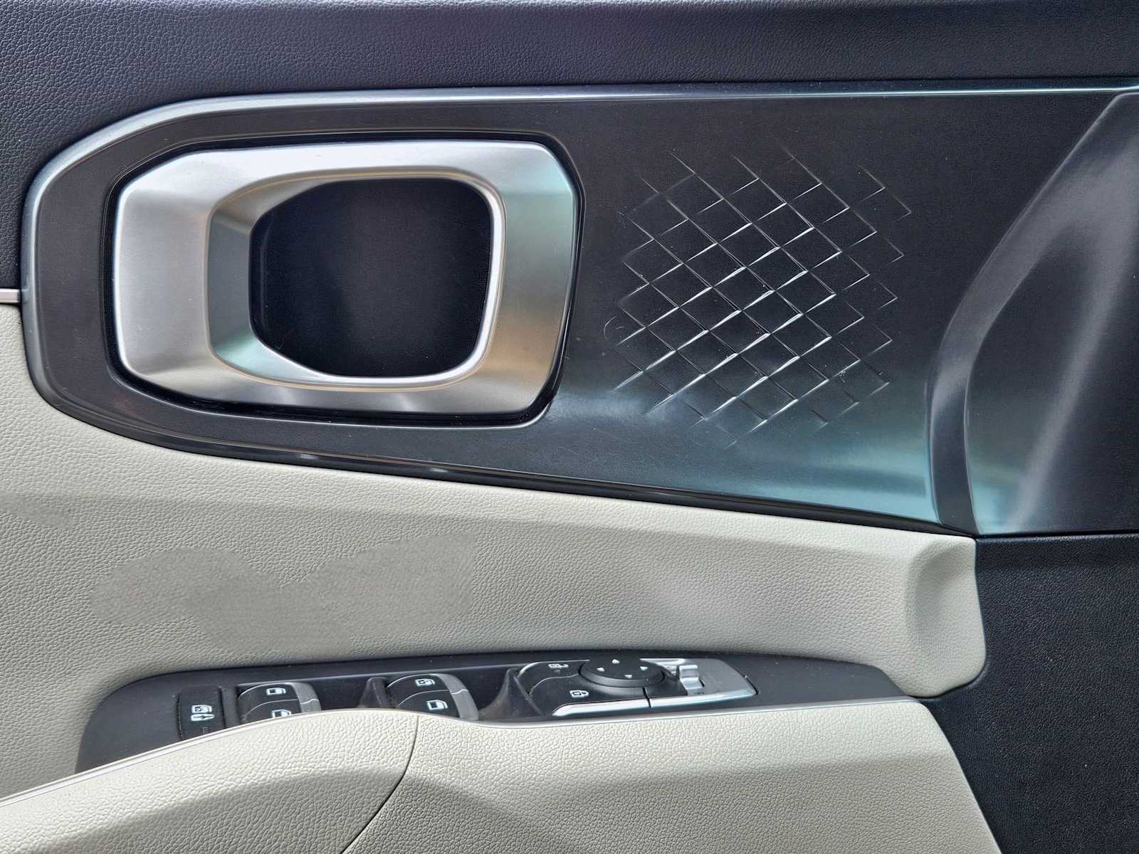 Thumbnail: 2024 Kia Sorento - 13