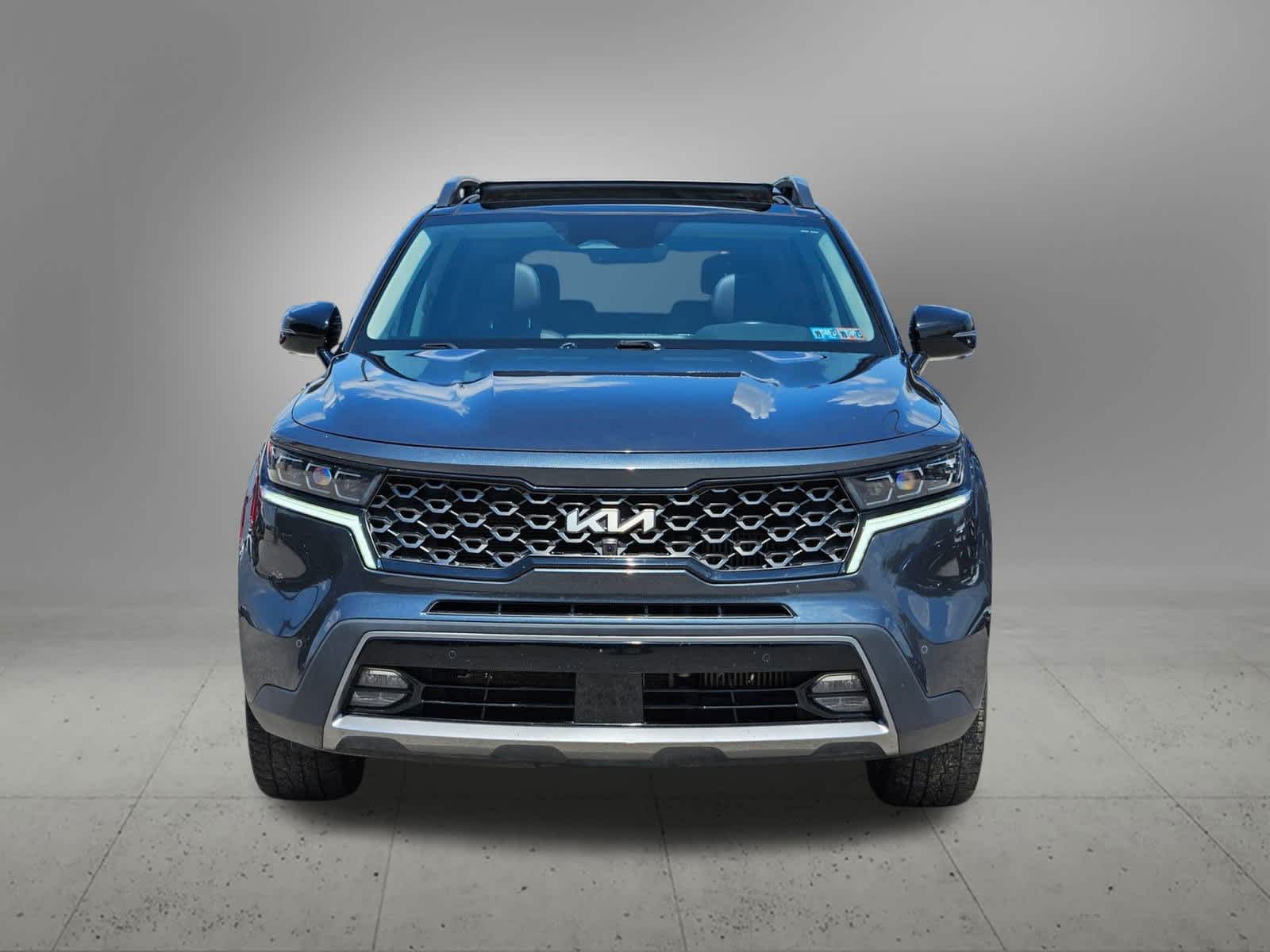 Thumbnail: 2022 Kia Sorento - 9