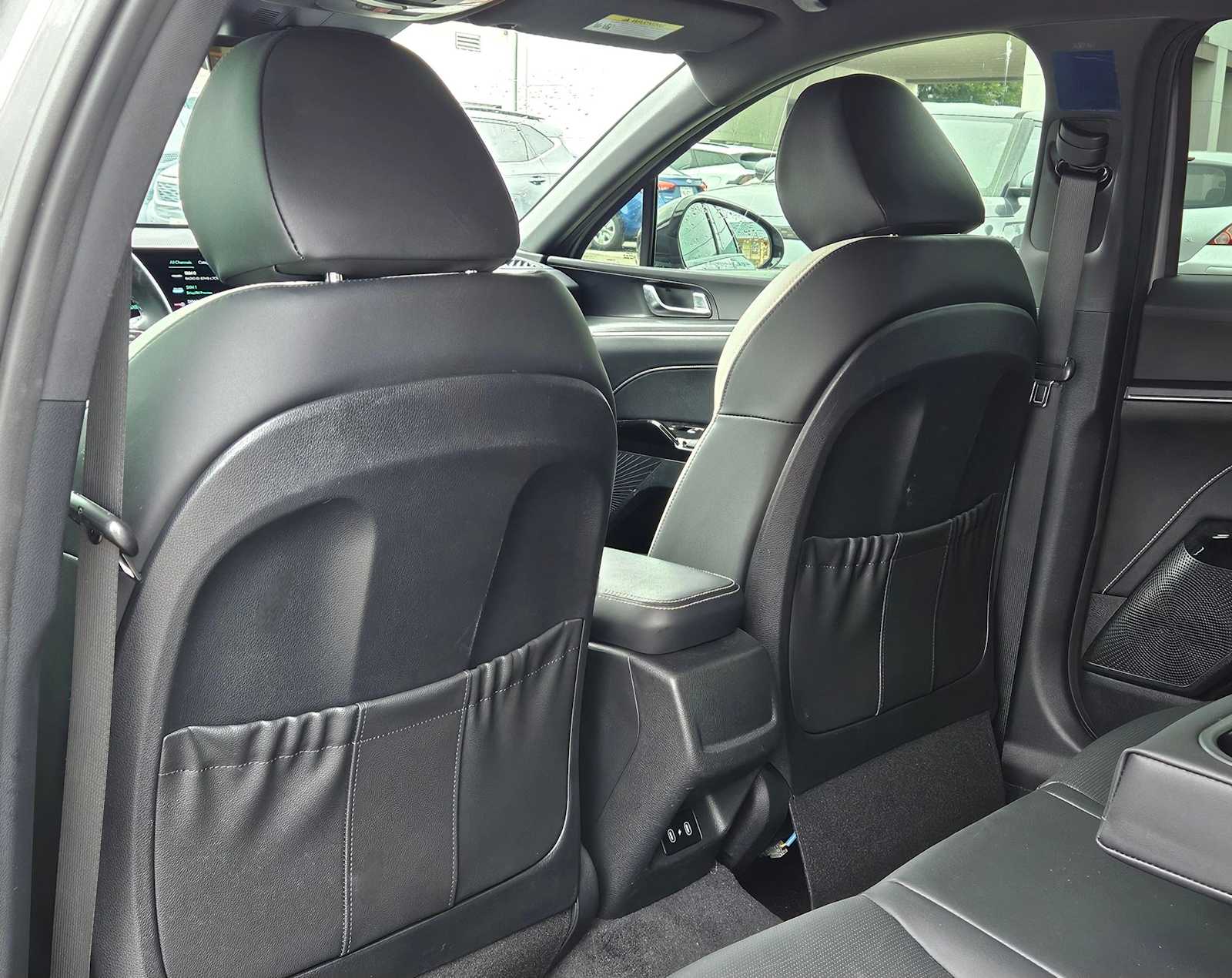 Thumbnail: 2025 Kia K5 - 16