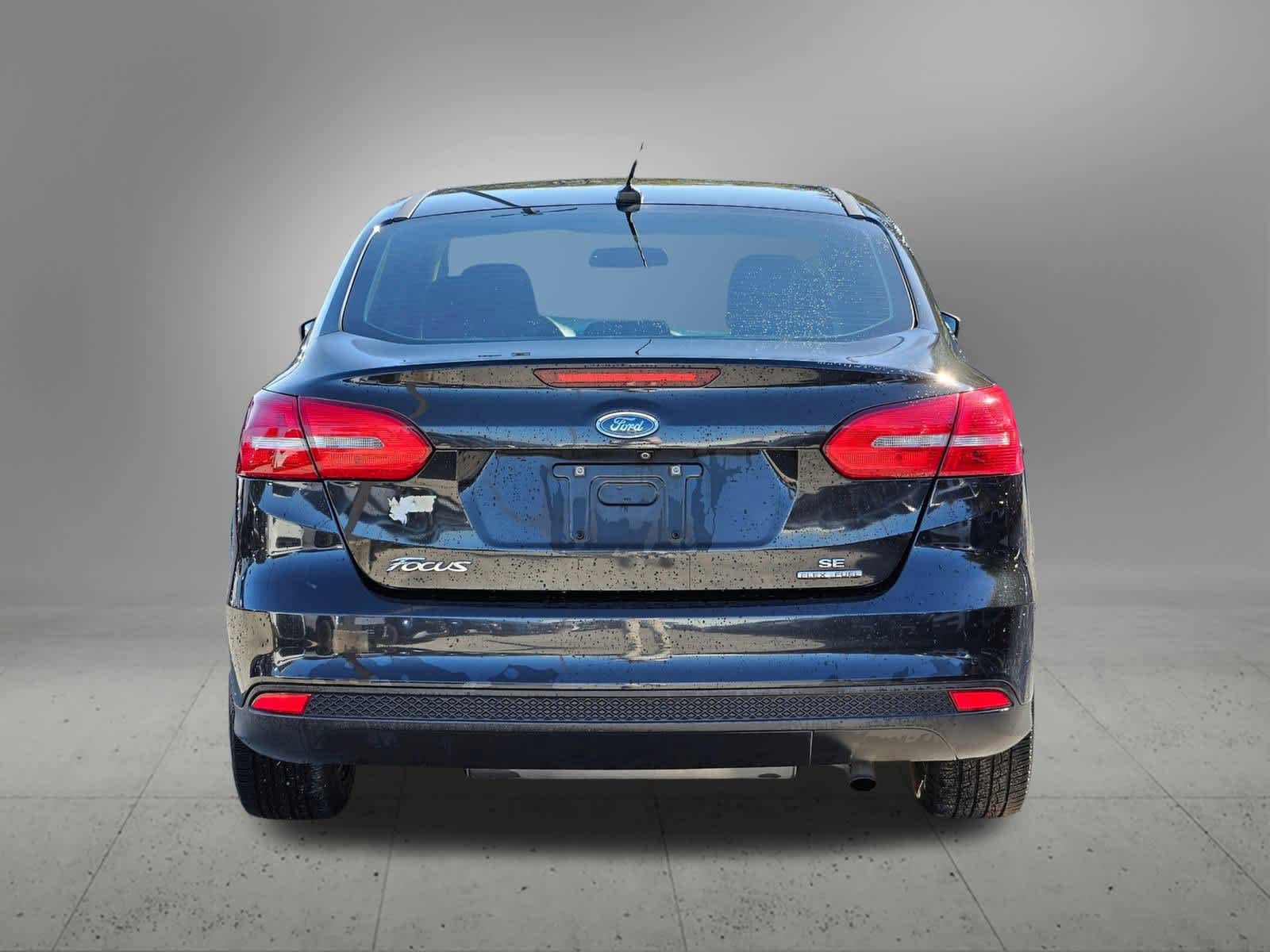 Thumbnail: 2015 Ford Focus - 4
